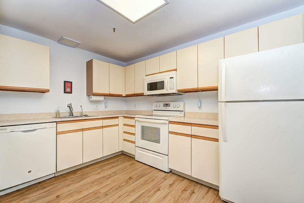 500 Candlewood Park Unit: 12