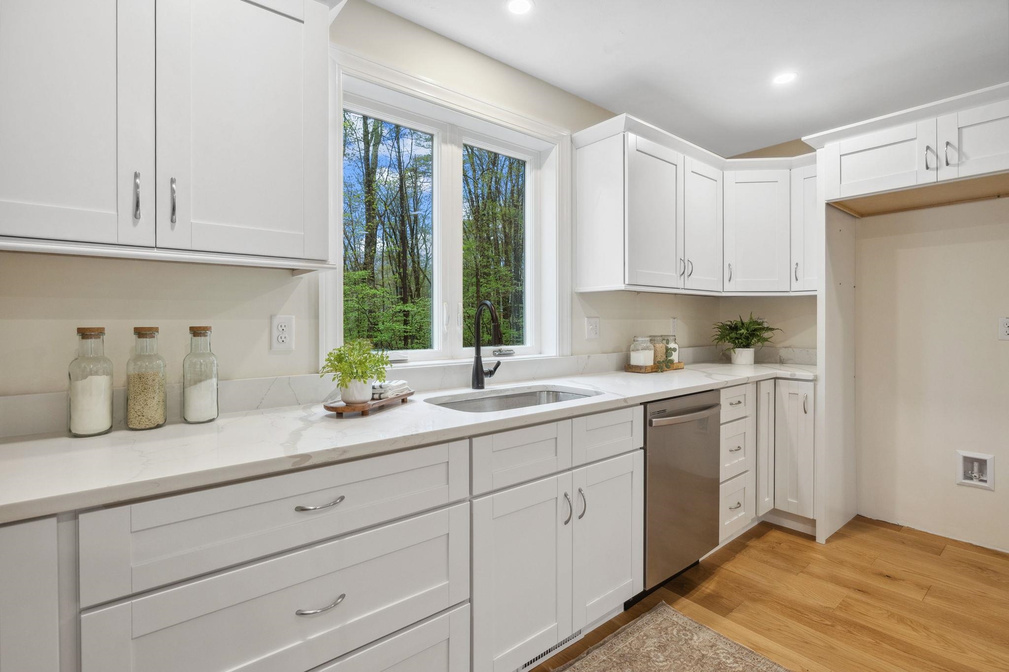 46 Ledge Road Unit: B