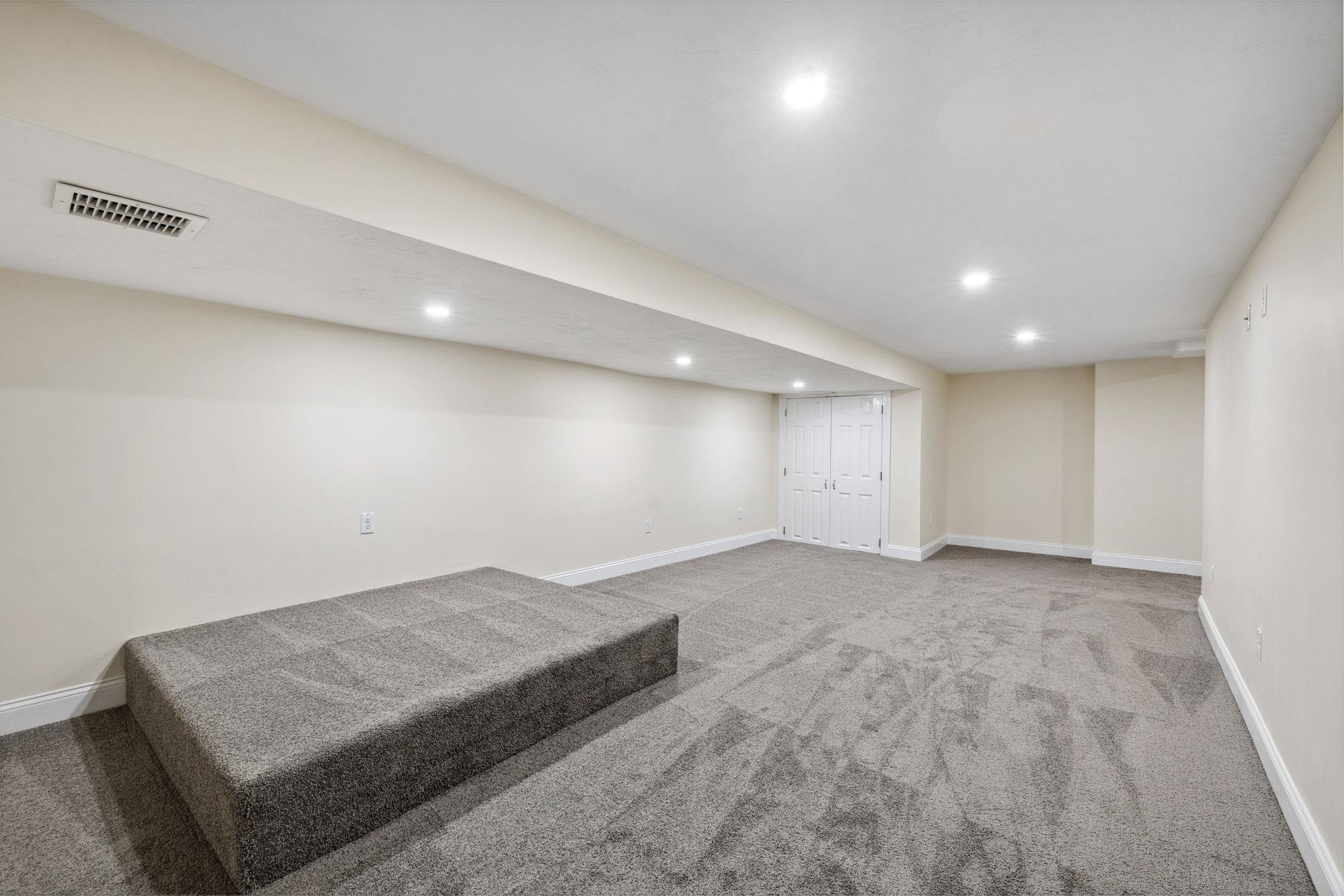 46 Ledge Road Unit: B