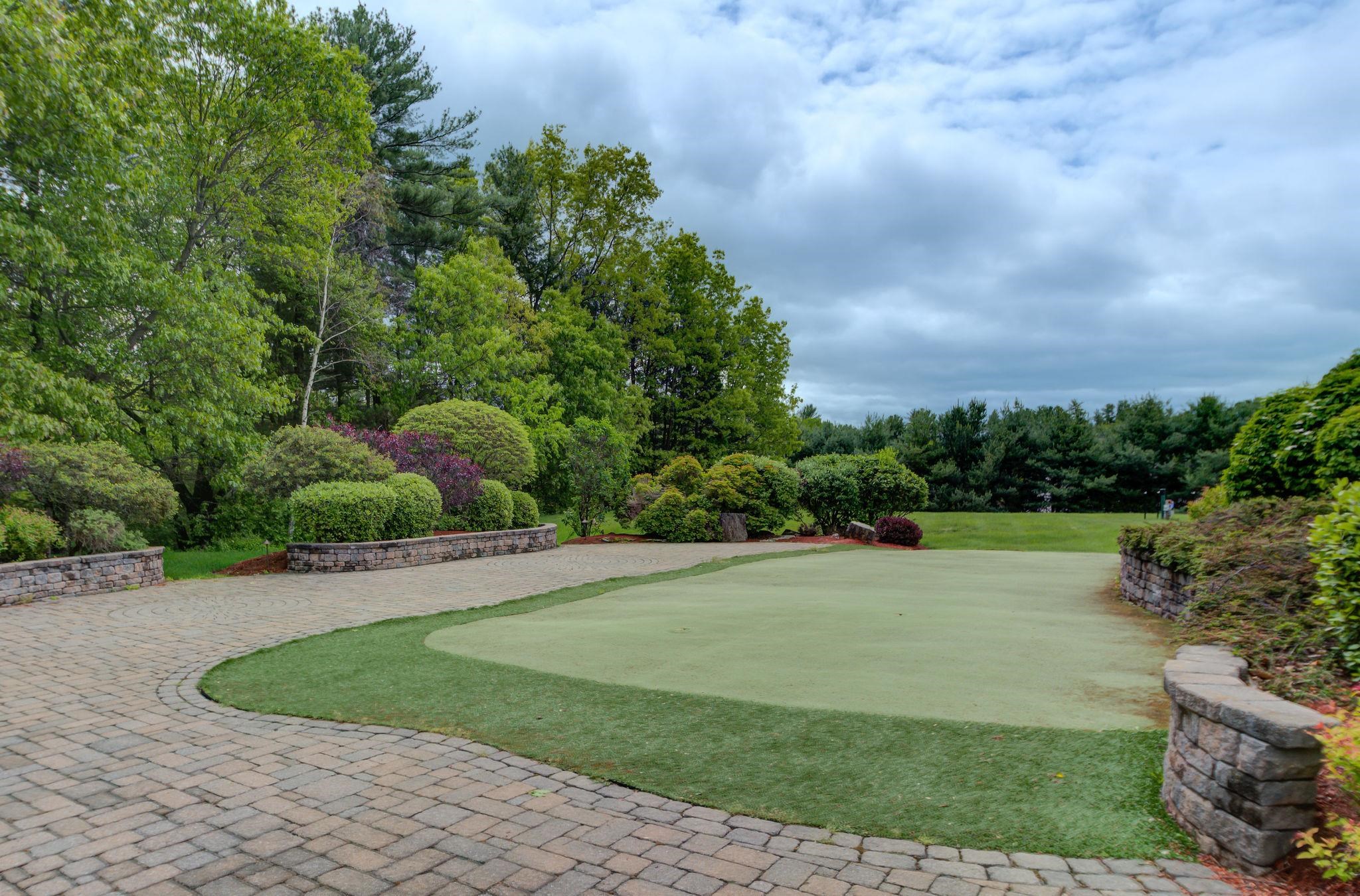 17 Misty Meadow Road Unit: 17