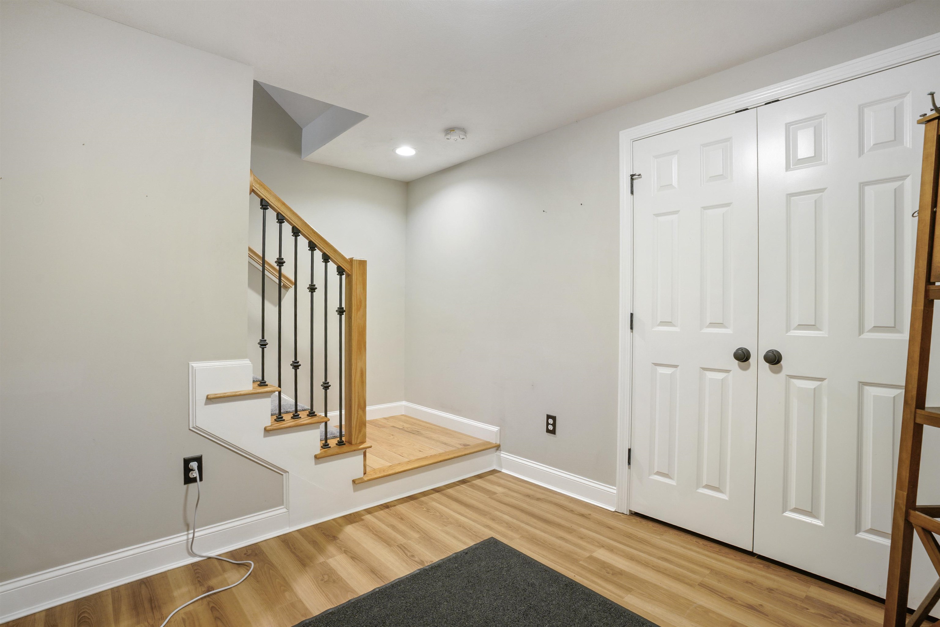 15 Orchard Park Lane