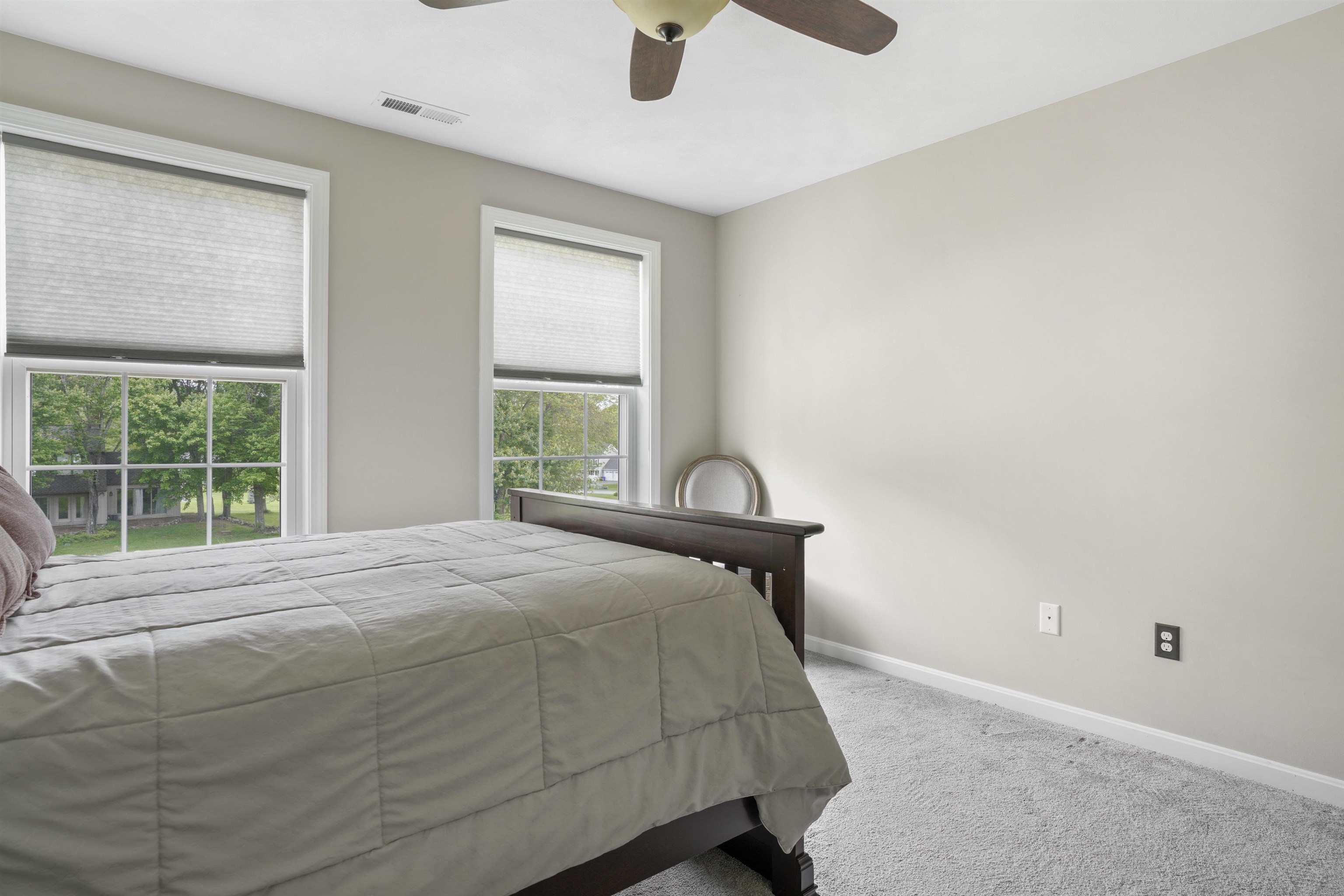 15 Orchard Park Lane