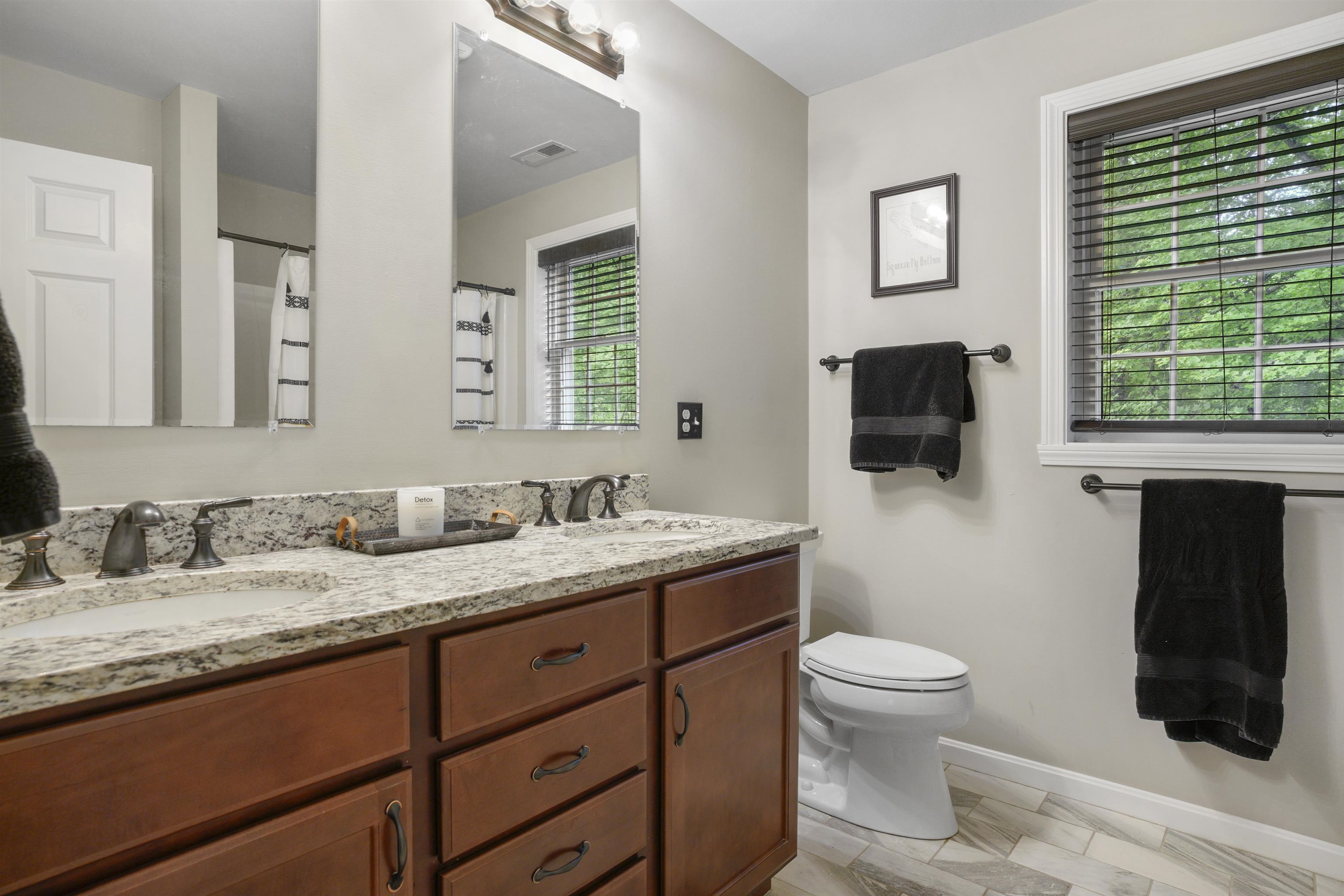 15 Orchard Park Lane