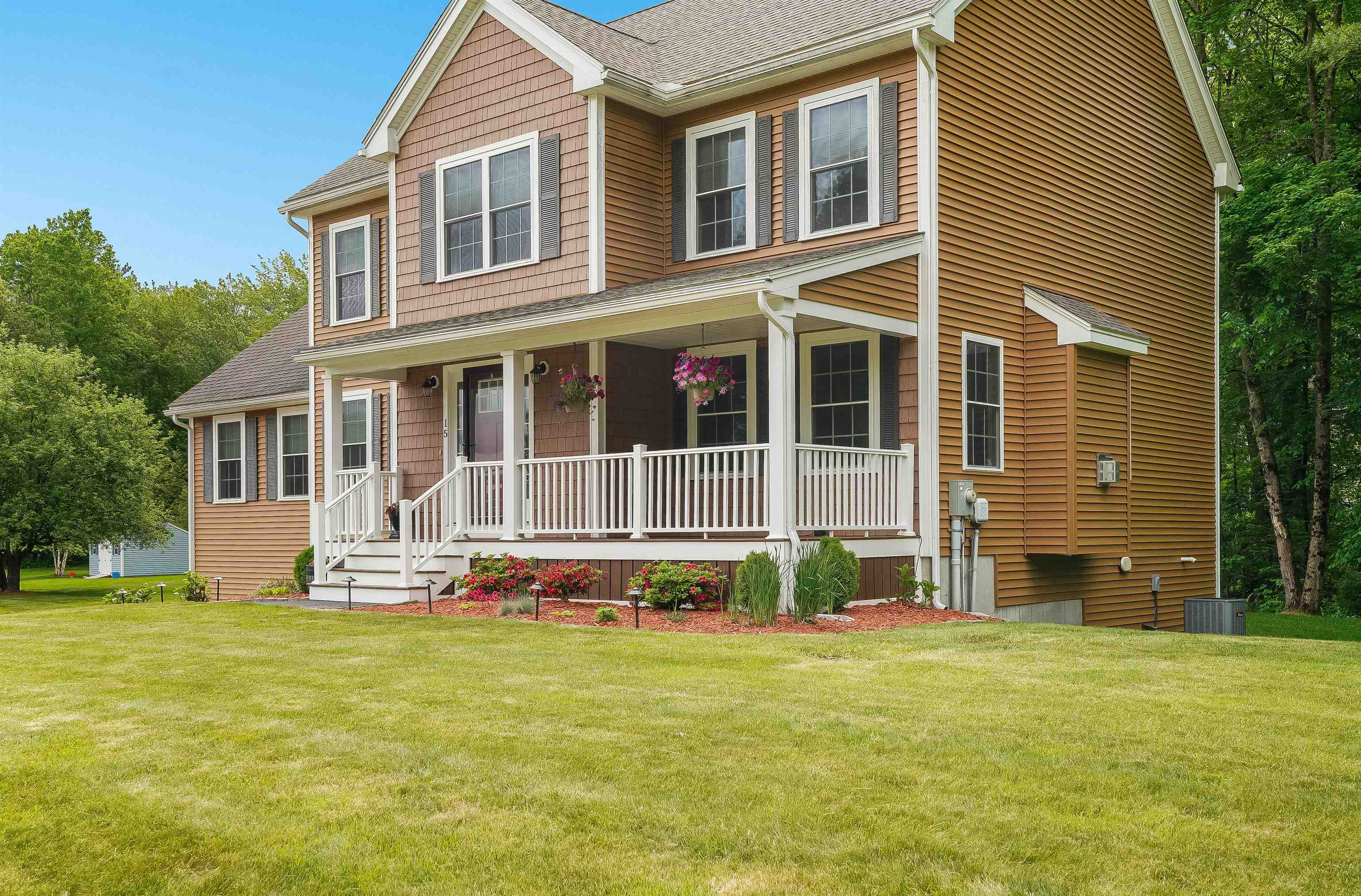 15 Orchard Park Lane