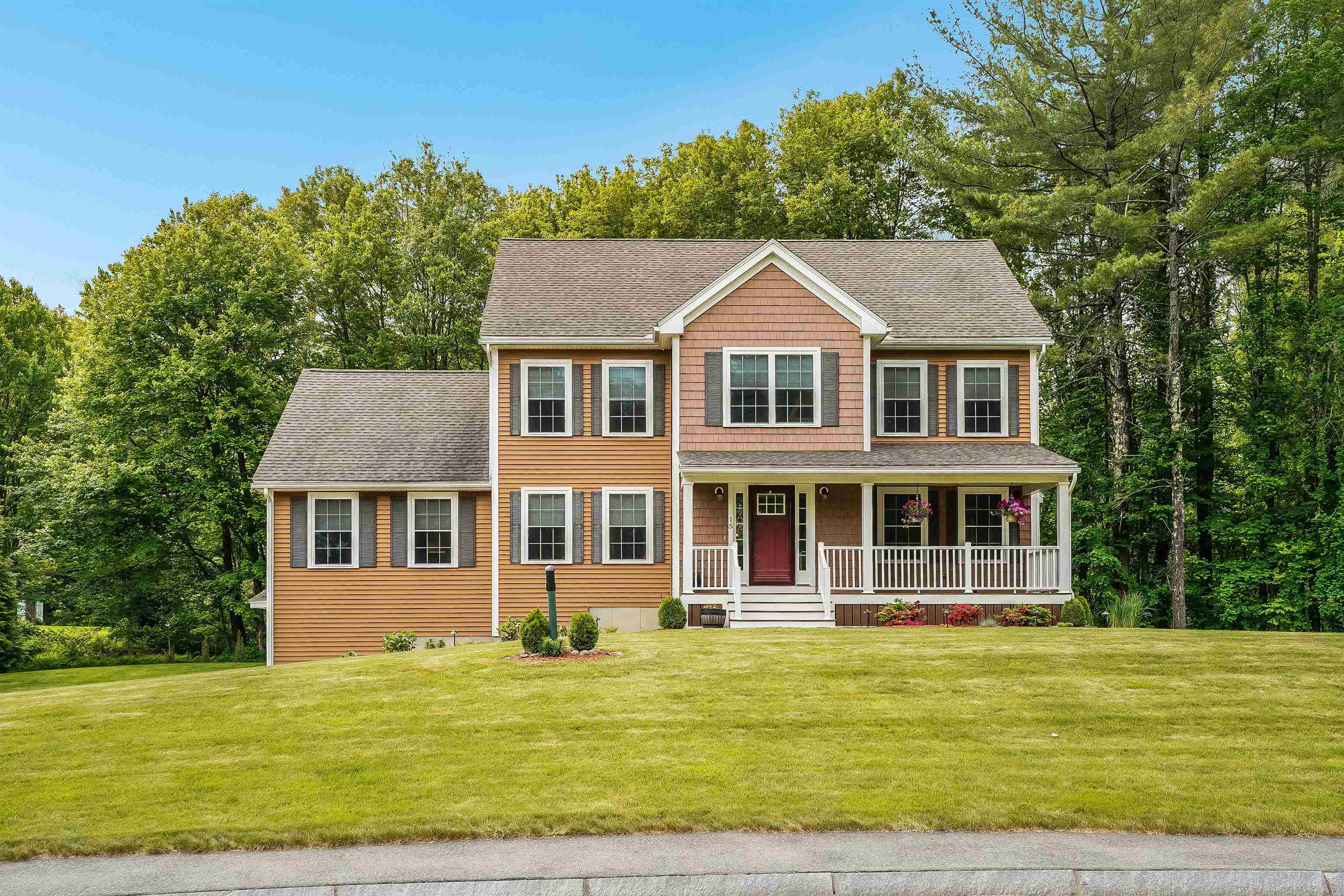 15 Orchard Park Lane