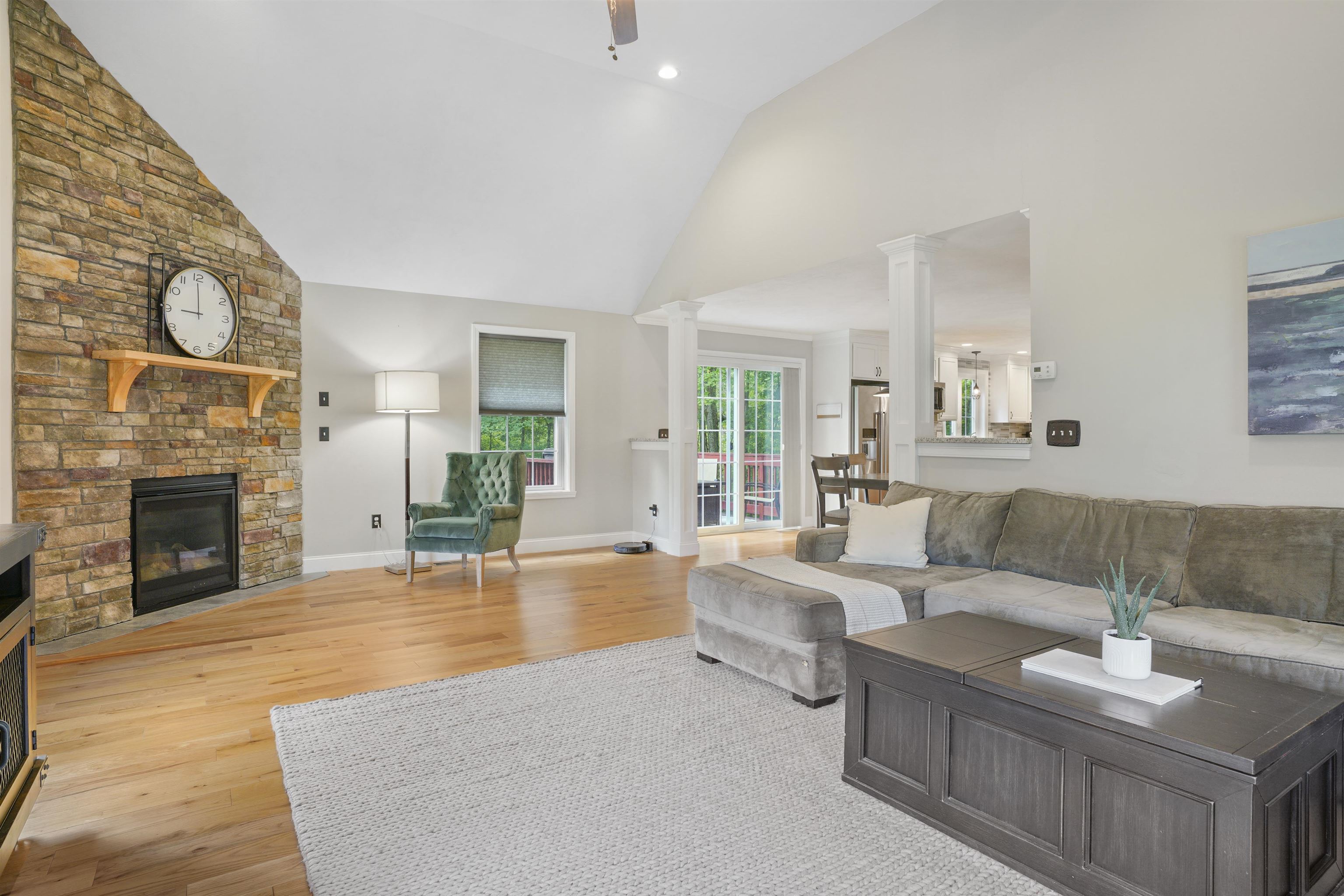 15 Orchard Park Lane