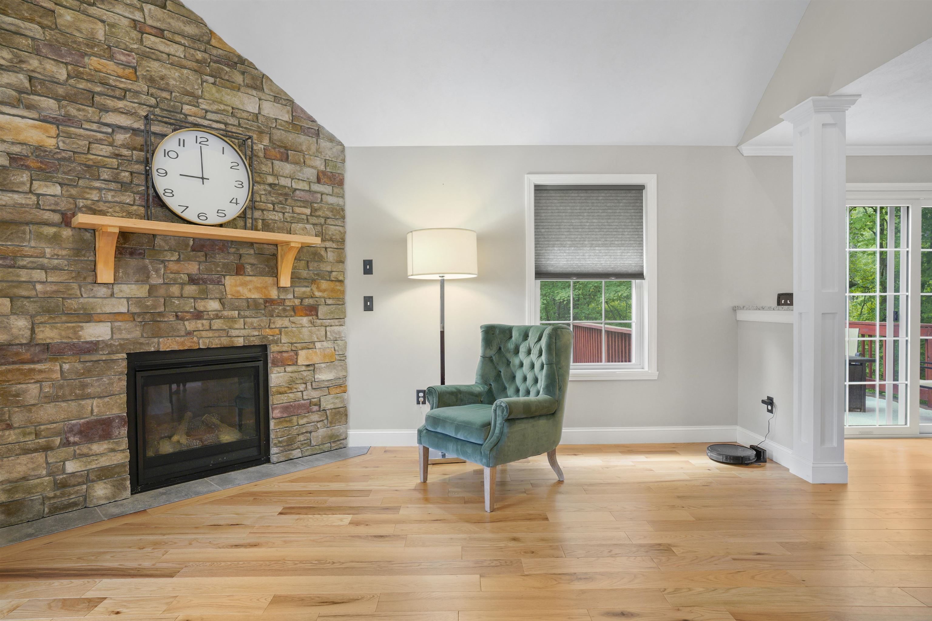 15 Orchard Park Lane