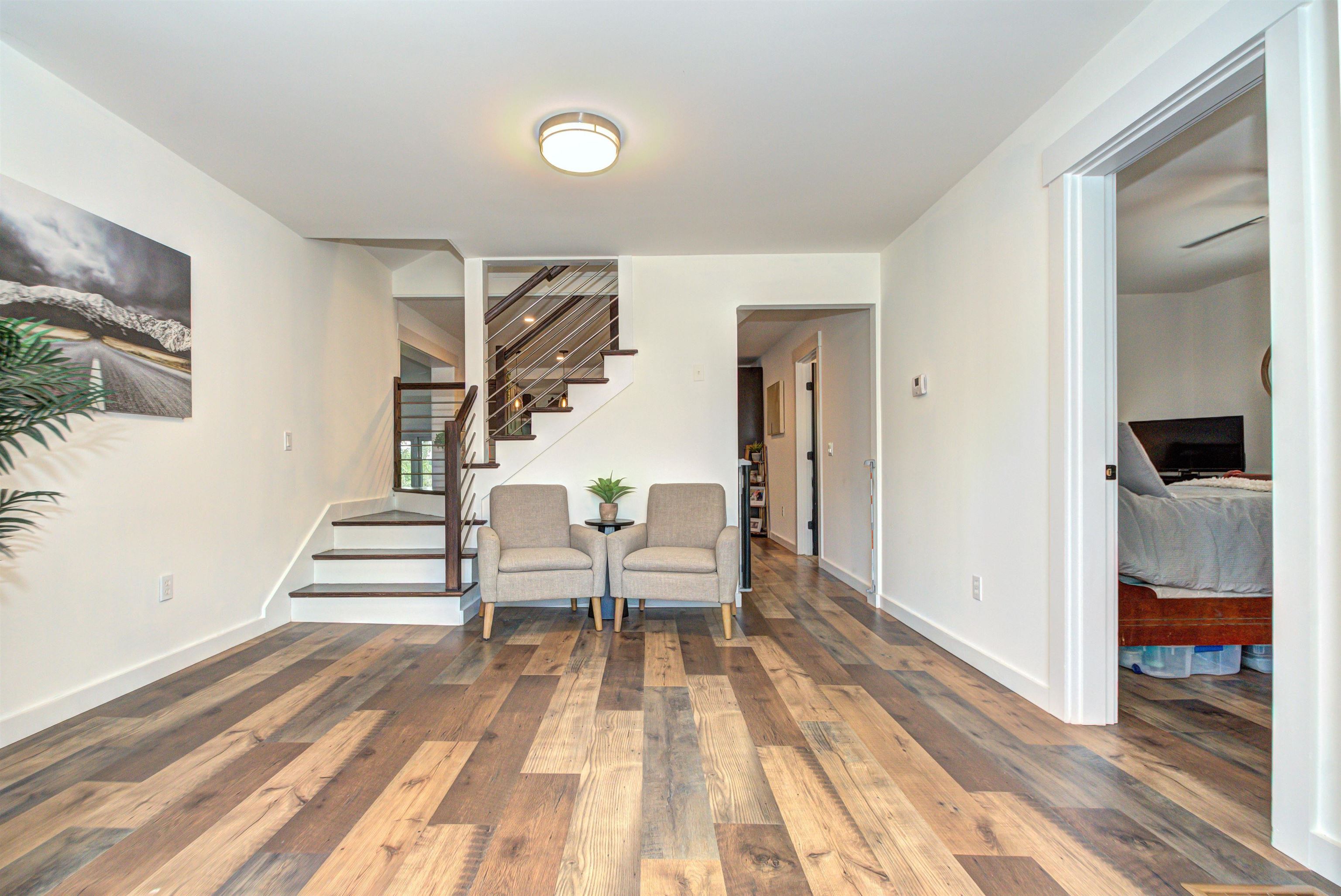 2085 Wellington Road