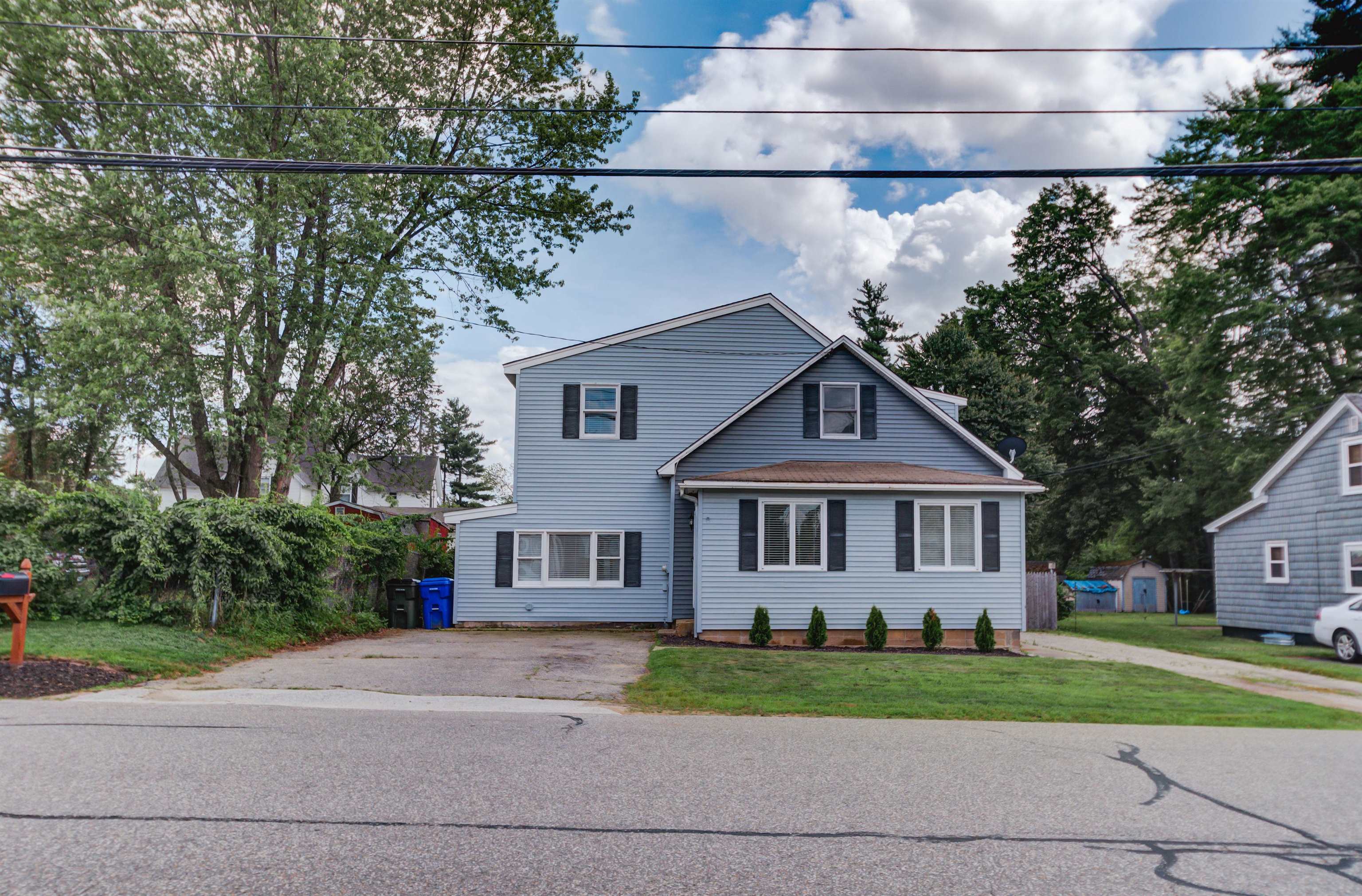 2085 Wellington Road