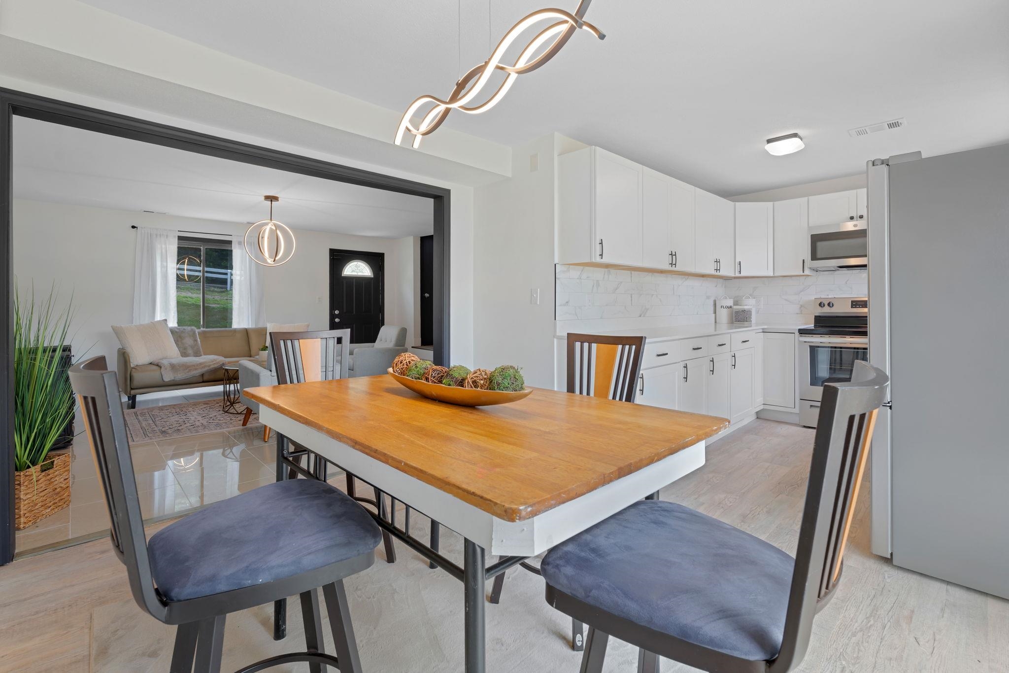 145 Canterbury Lane