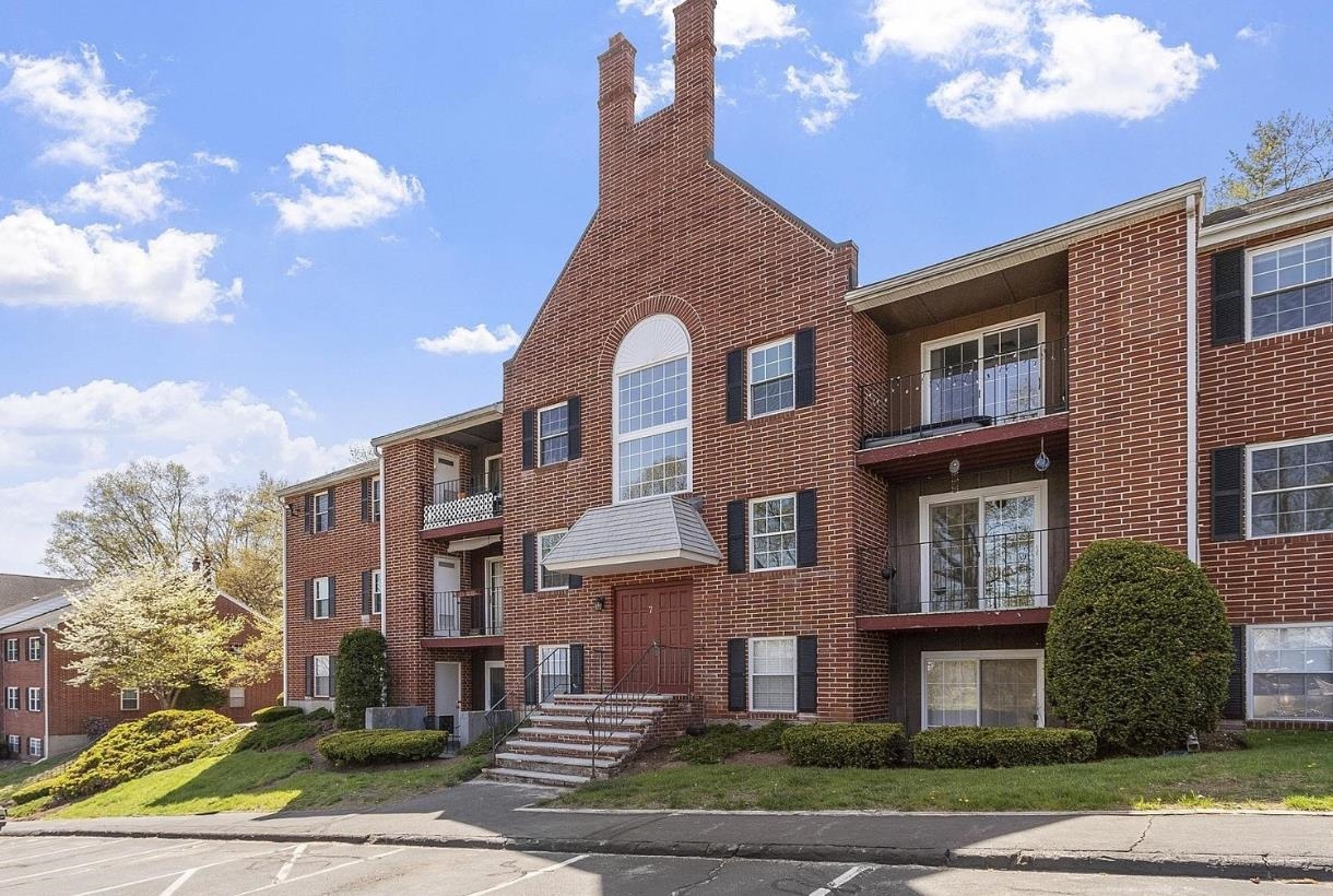 7 Louisburg Square Unit: 5