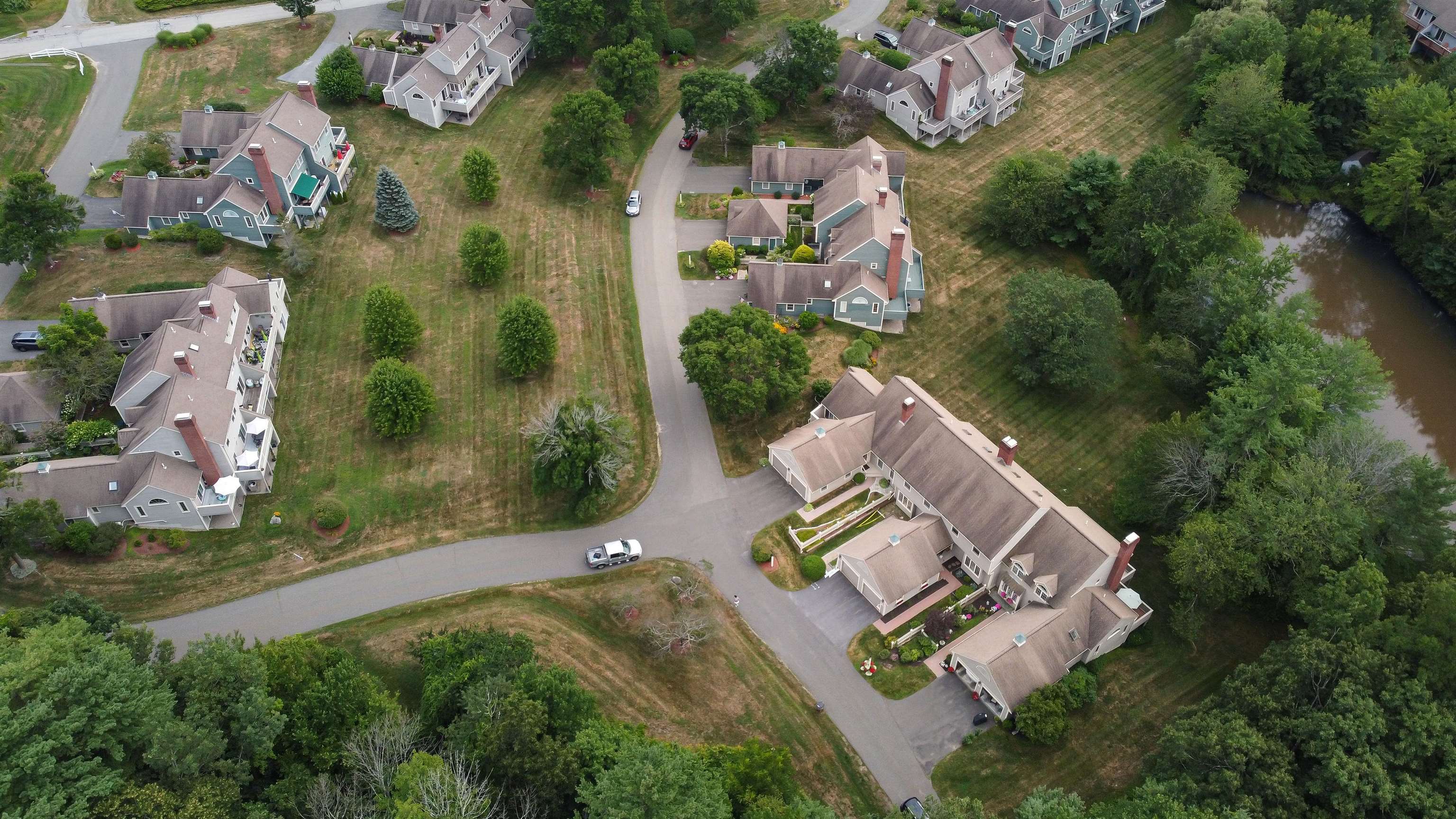 20 William Pond Road