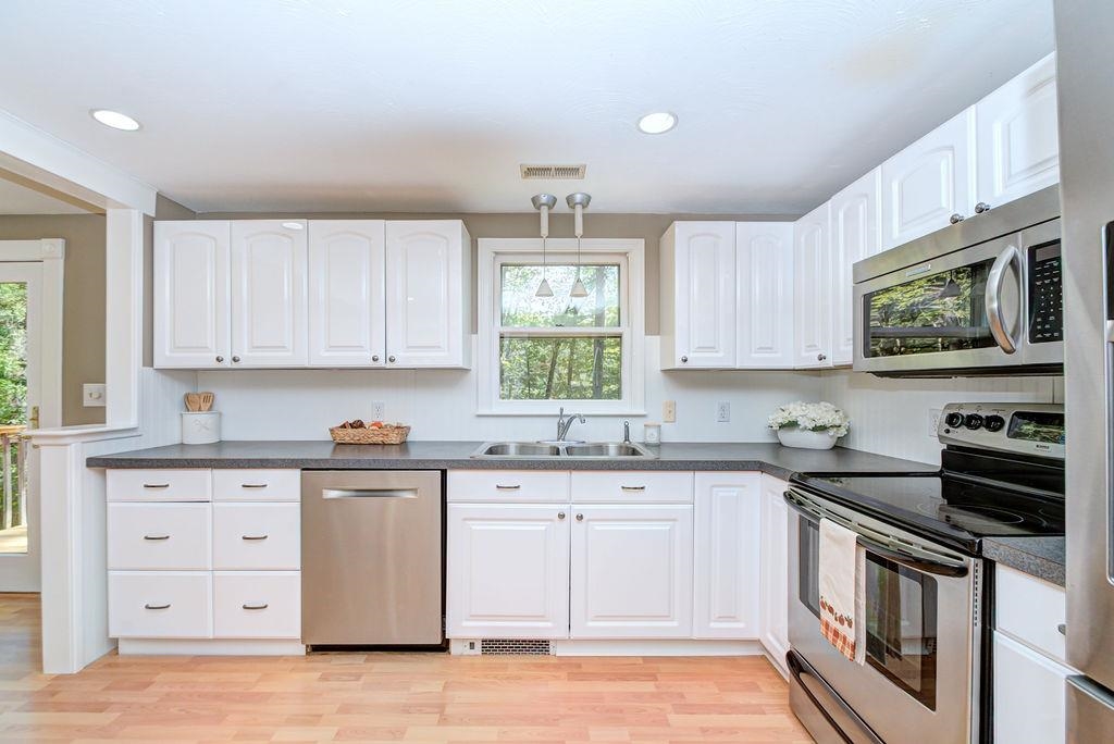 9 Edgewood Drive