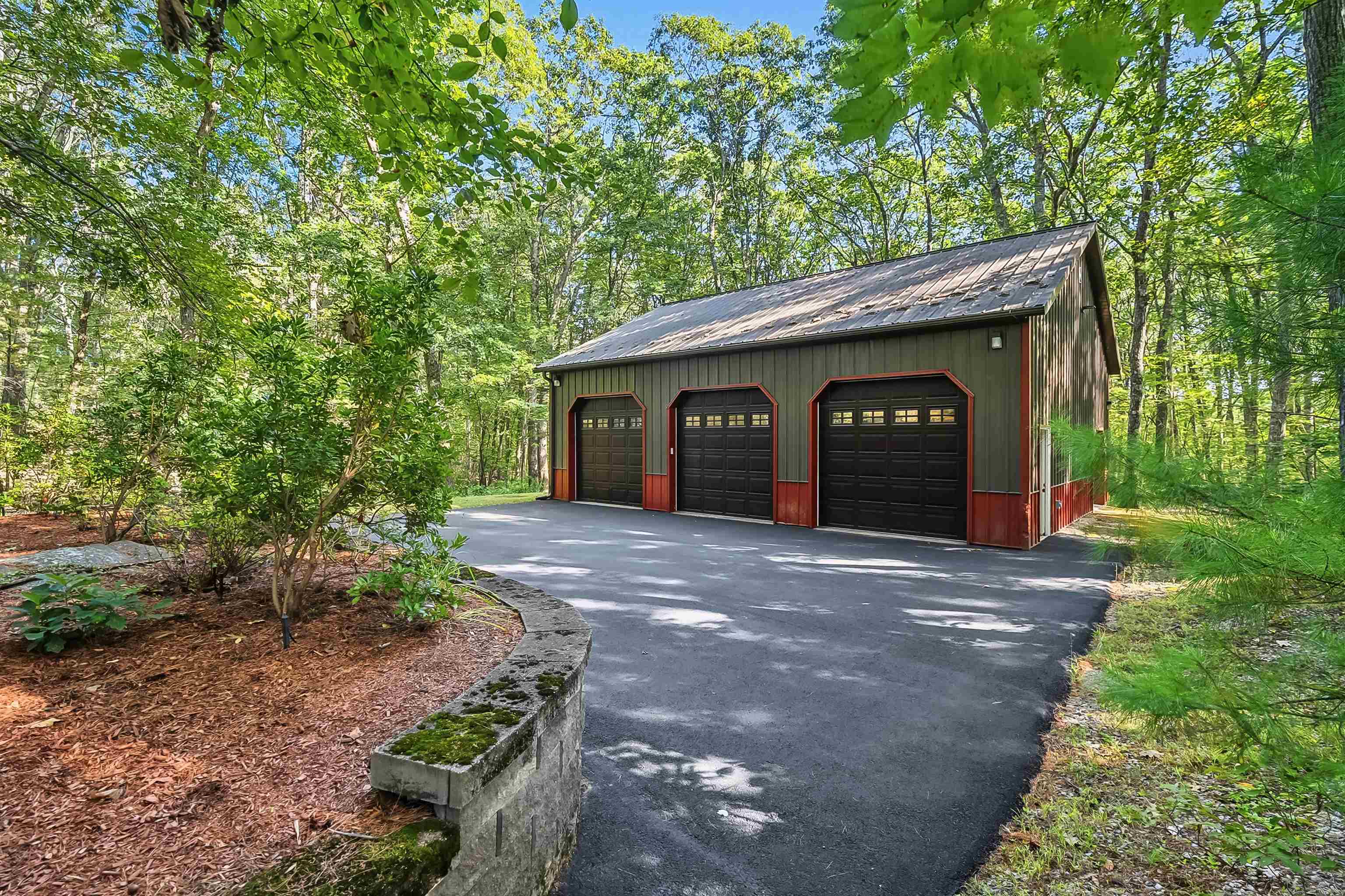 7 Deer Run Road