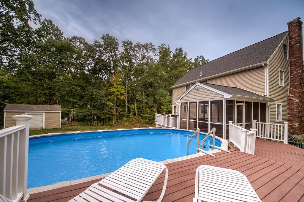 10 Raven Drive