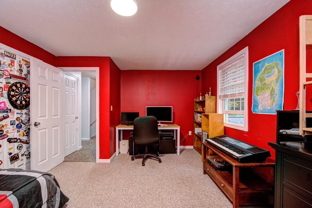 10 Raven Drive