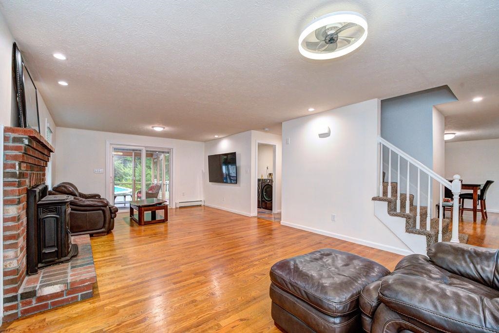 10 Raven Drive
