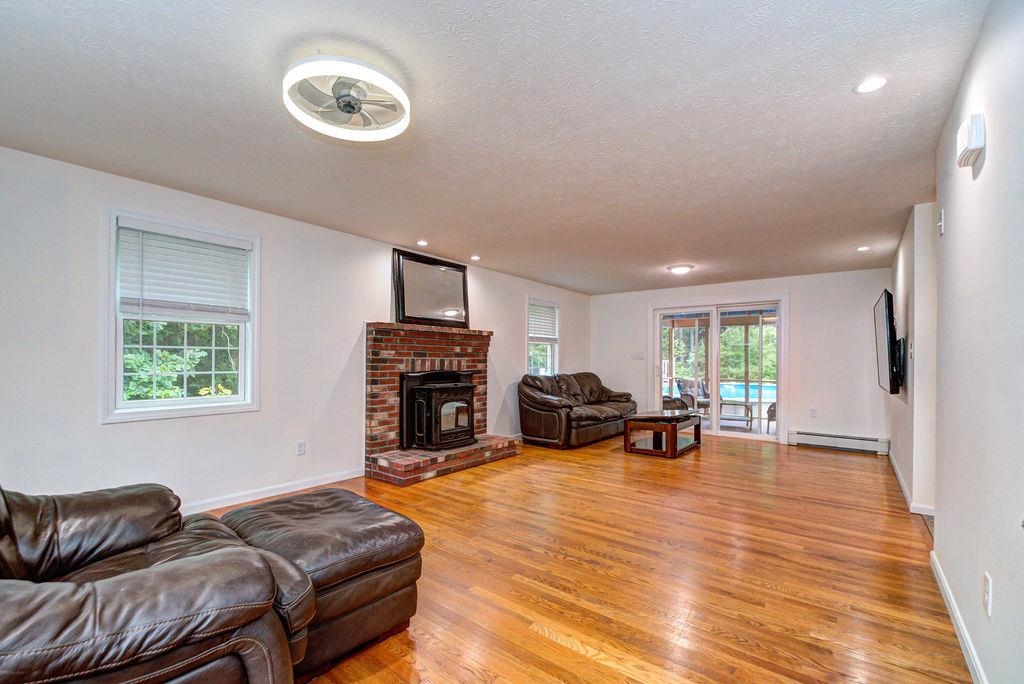 10 Raven Drive