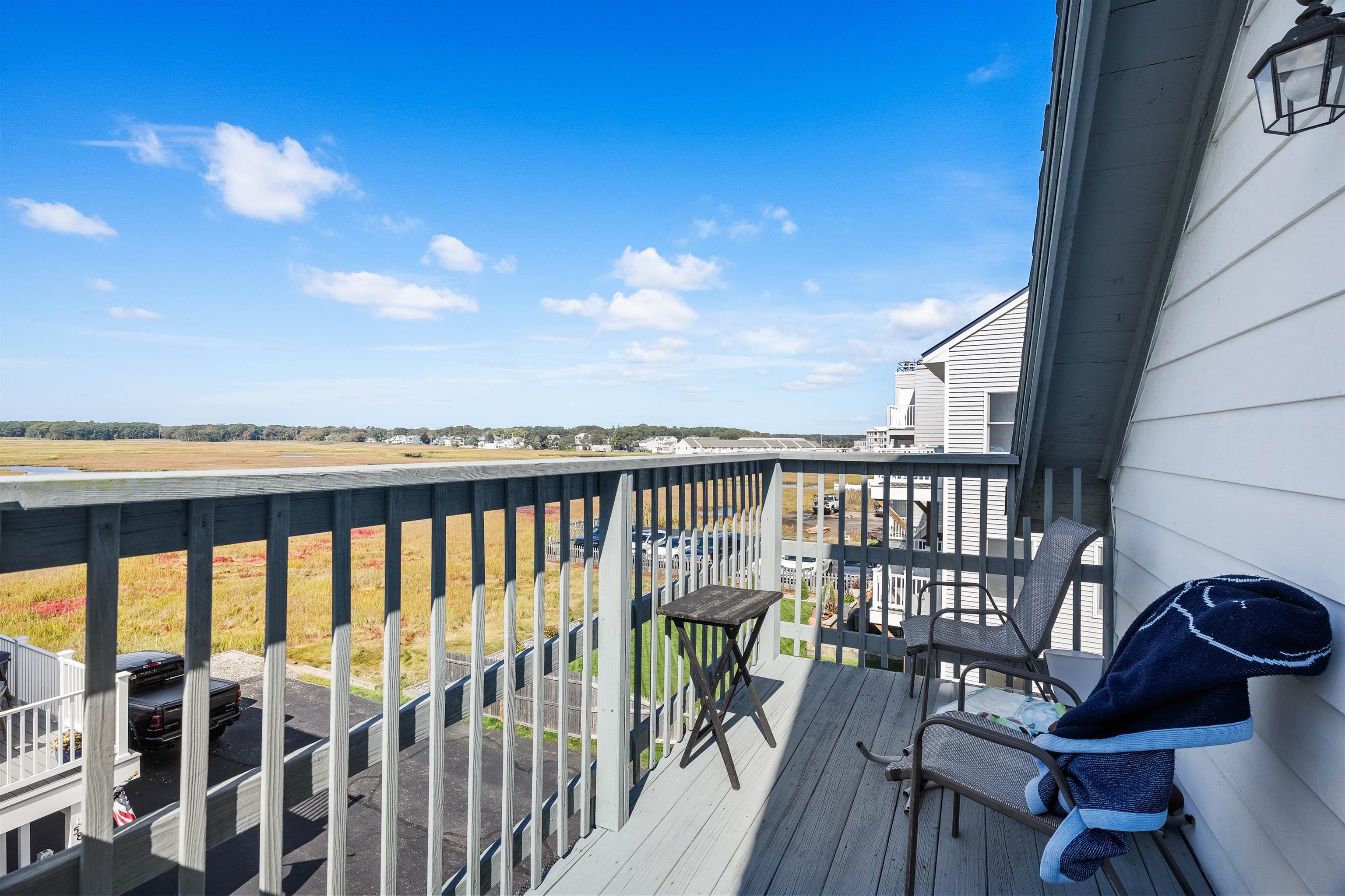 585 Ocean Boulevard