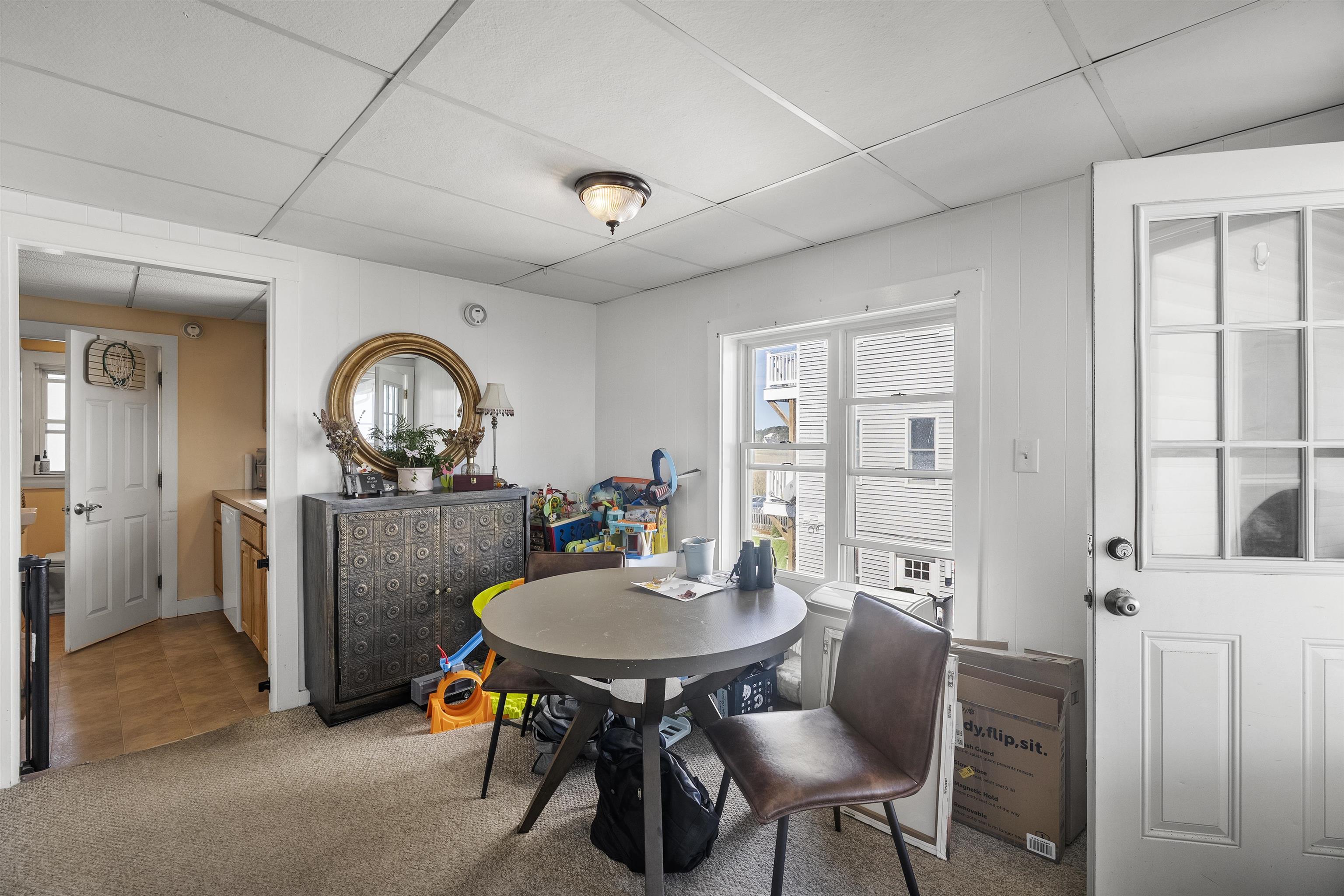 585 Ocean Boulevard