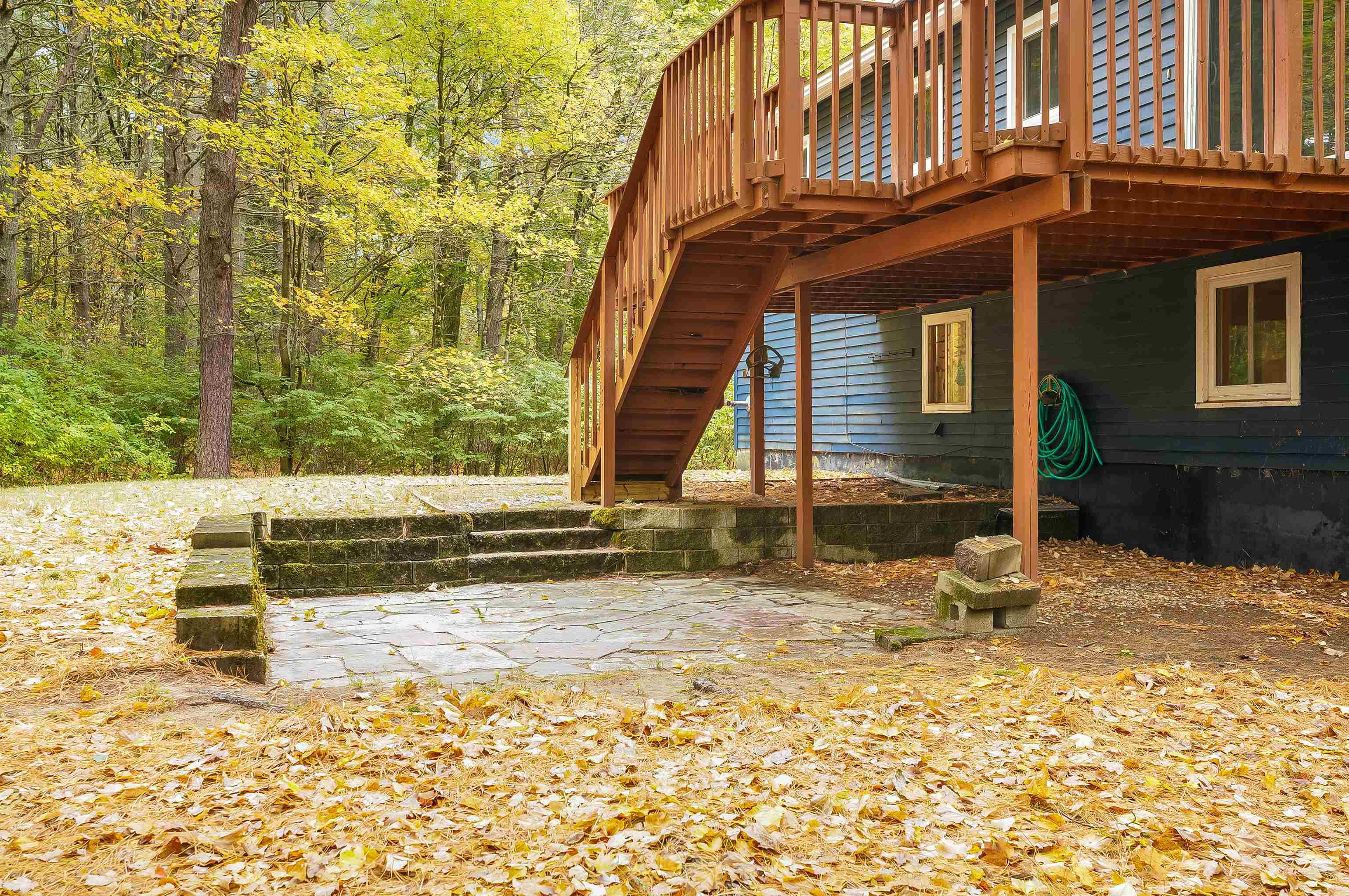 8 Iroquois Circle