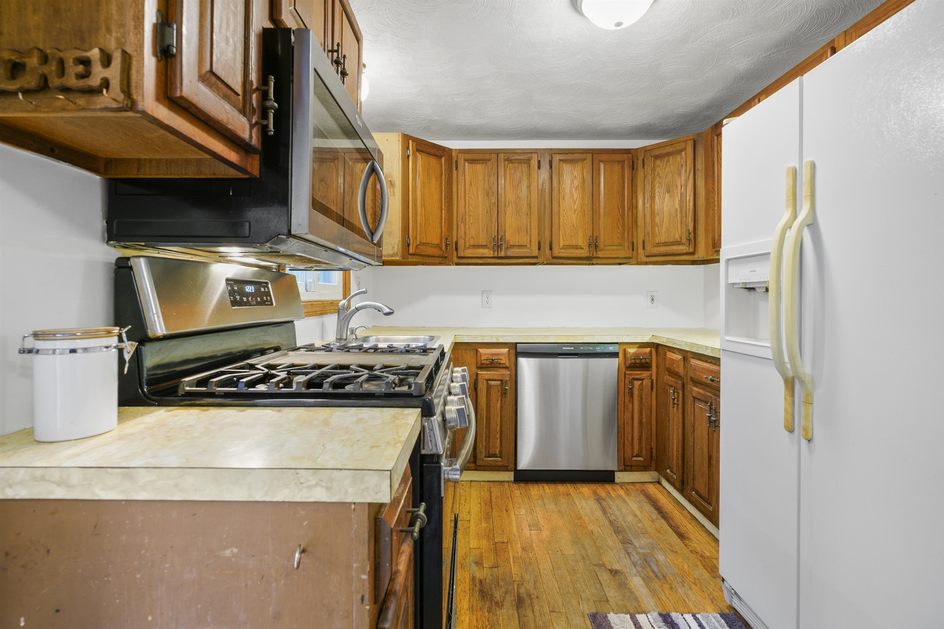8 Iroquois Circle