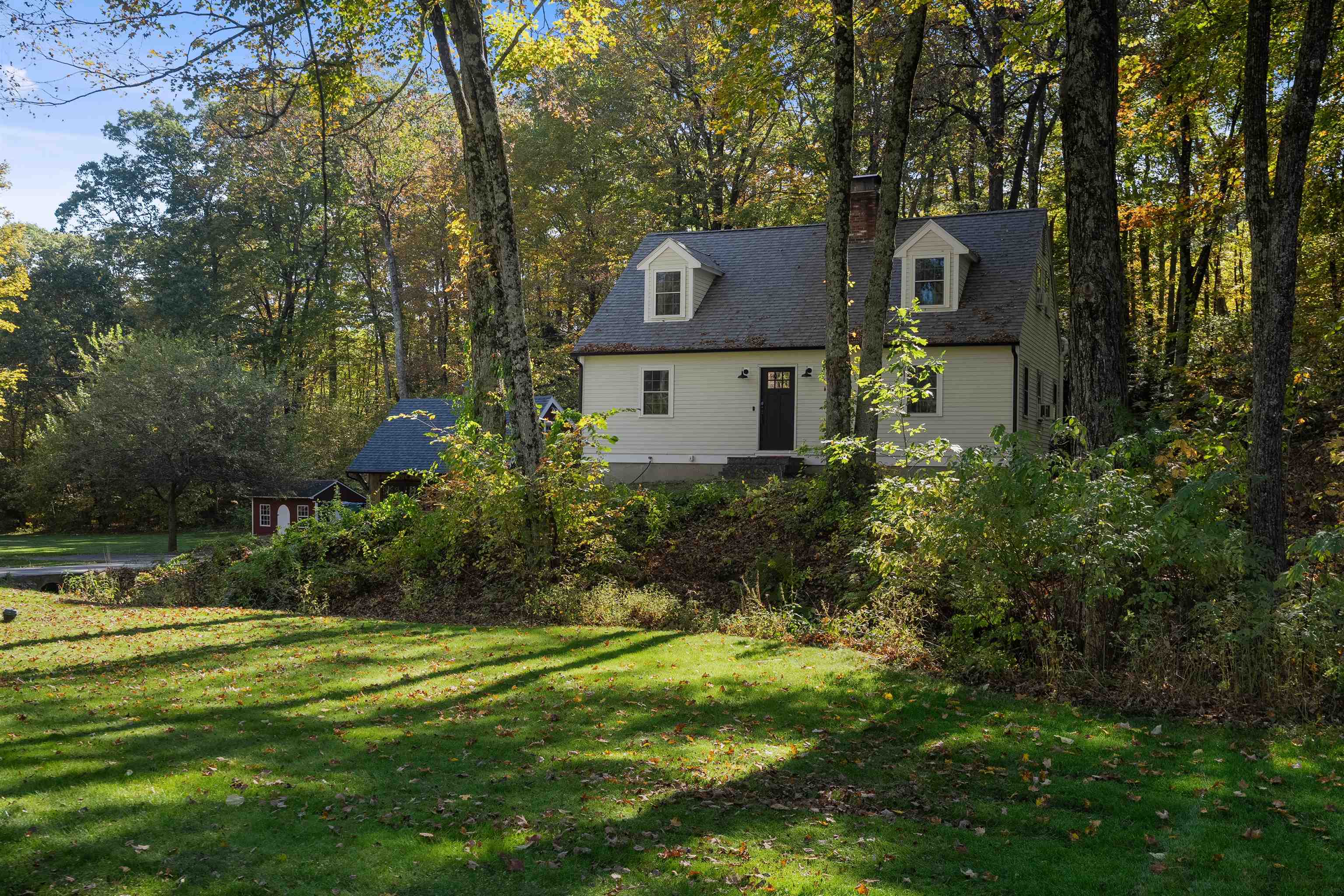 11 Nevins Road