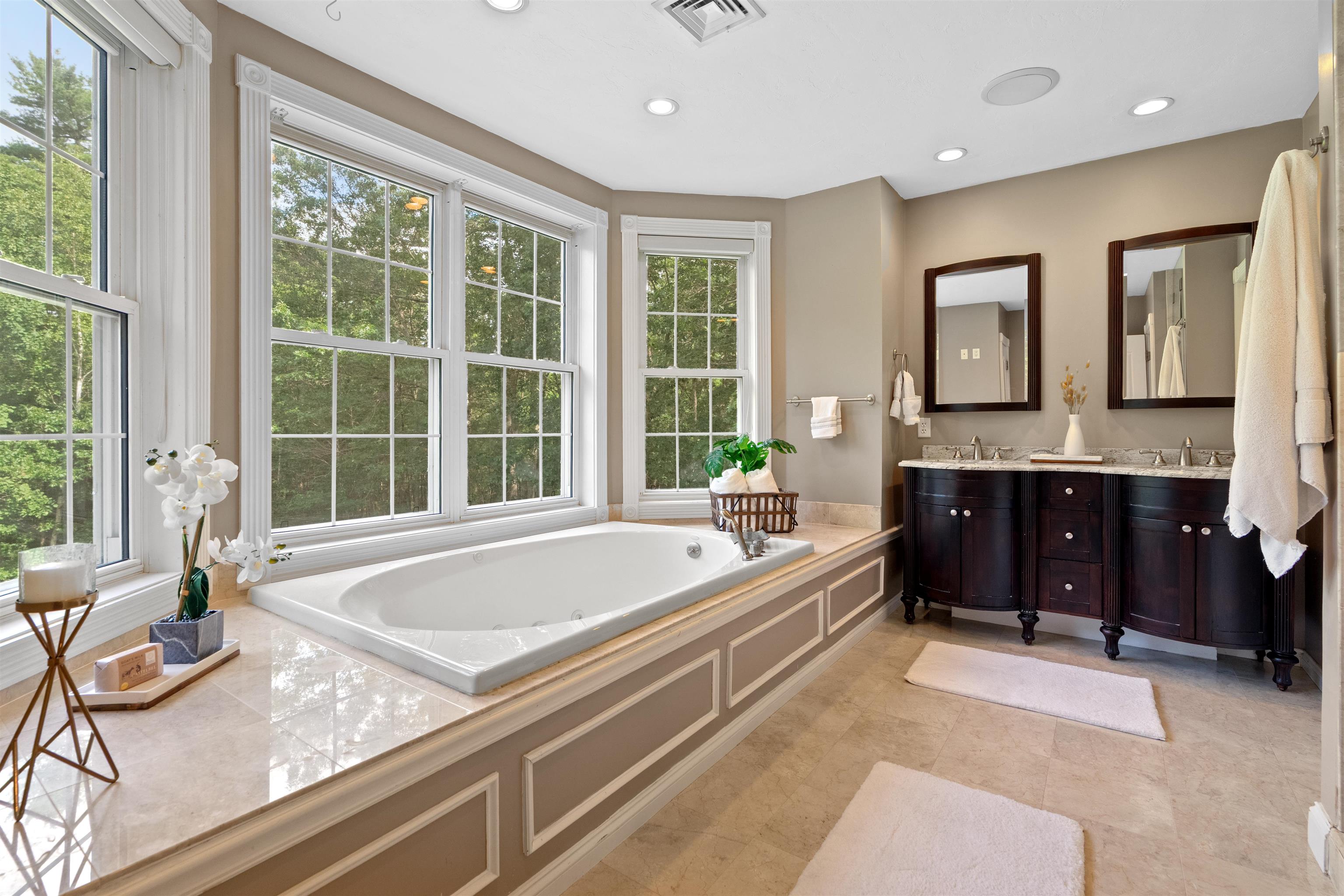 8 Arcadia Lane