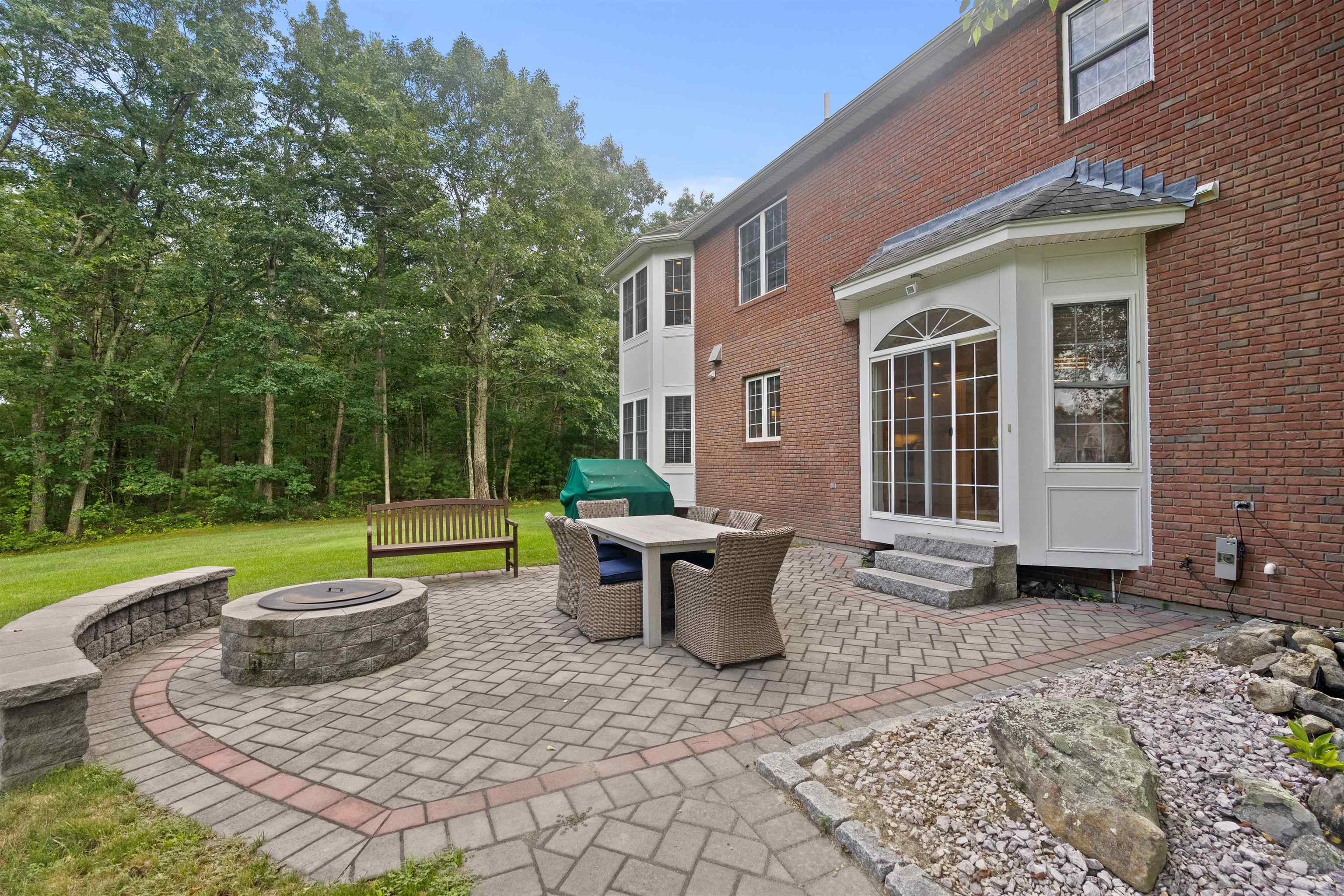 8 Arcadia Lane