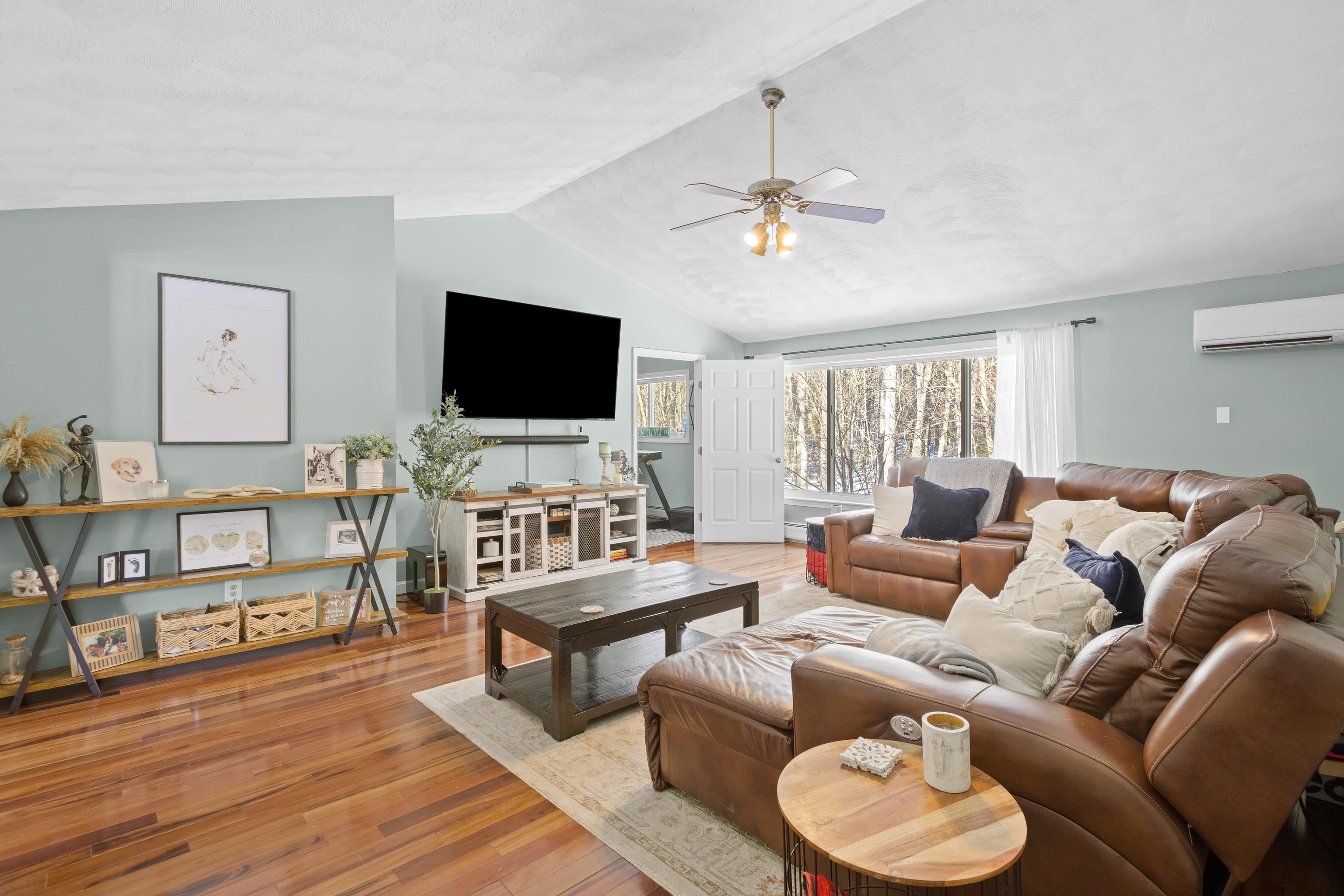 35 Stanley Brook Drive