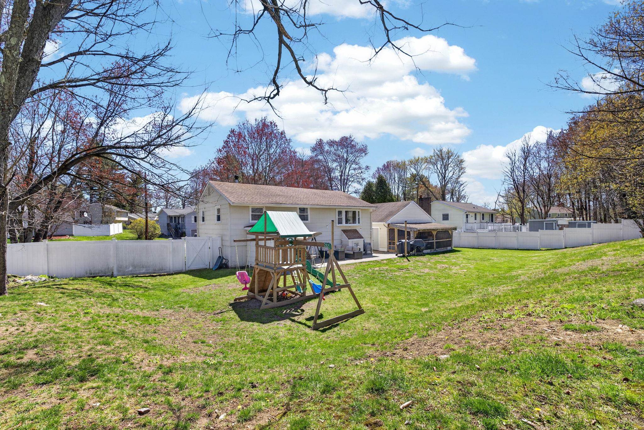 3 Pinewood Drive