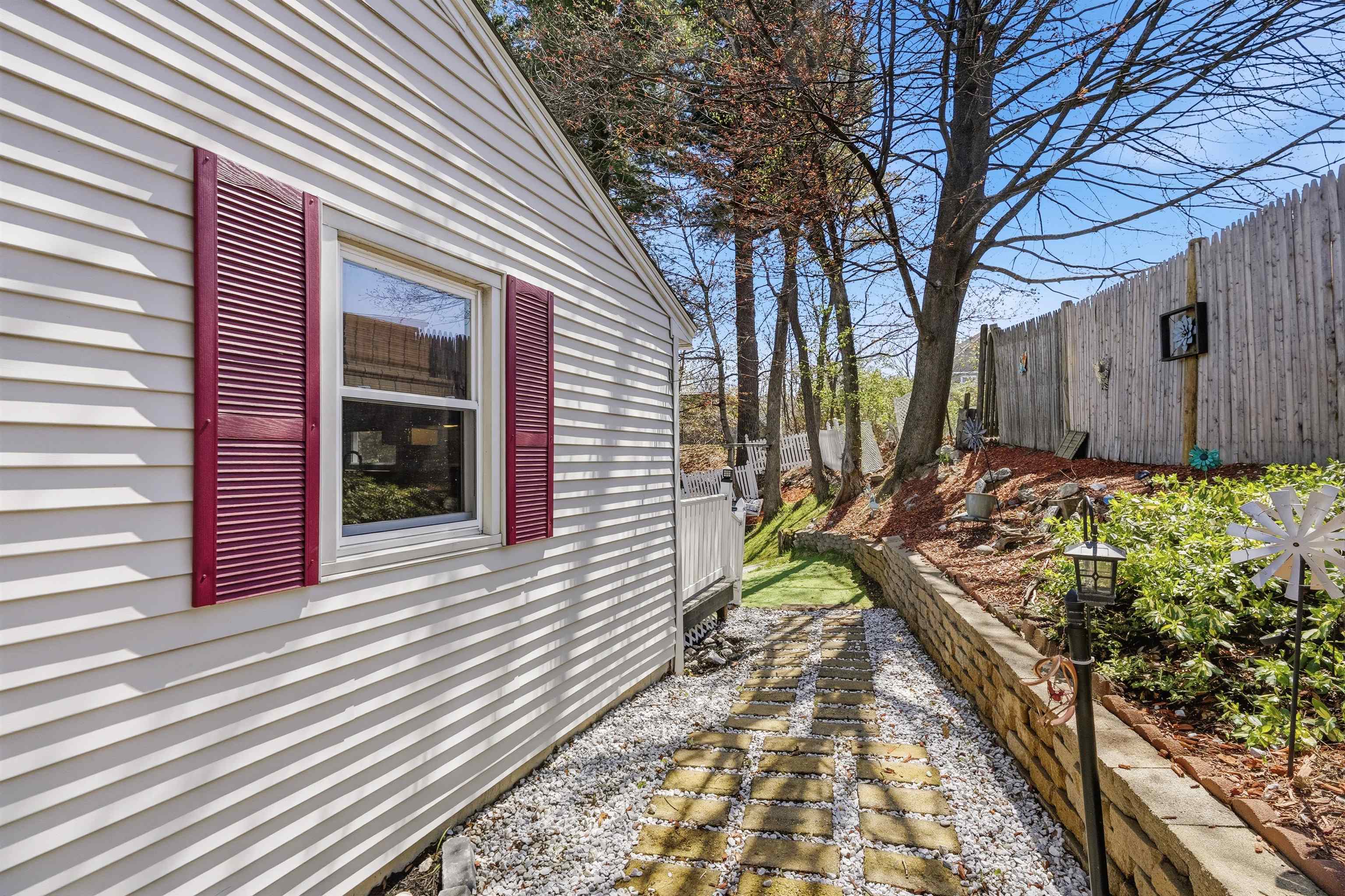 81 Theophile Street