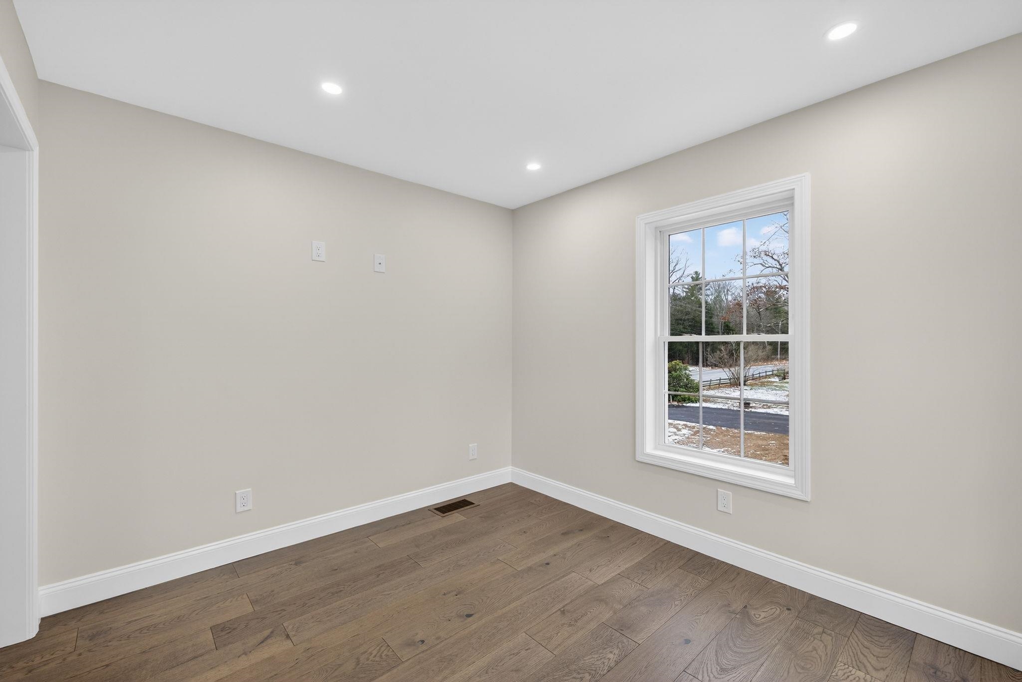 335 Raymond Road