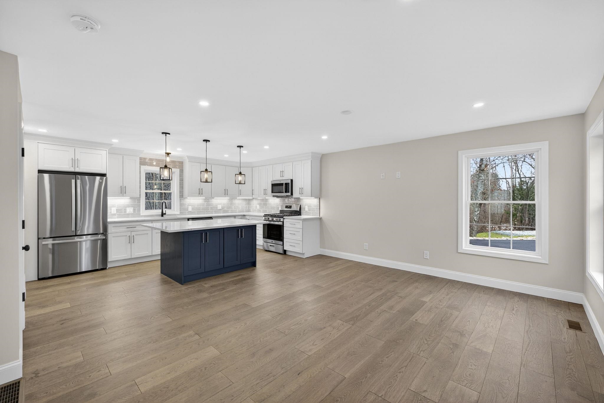 335 Raymond Road