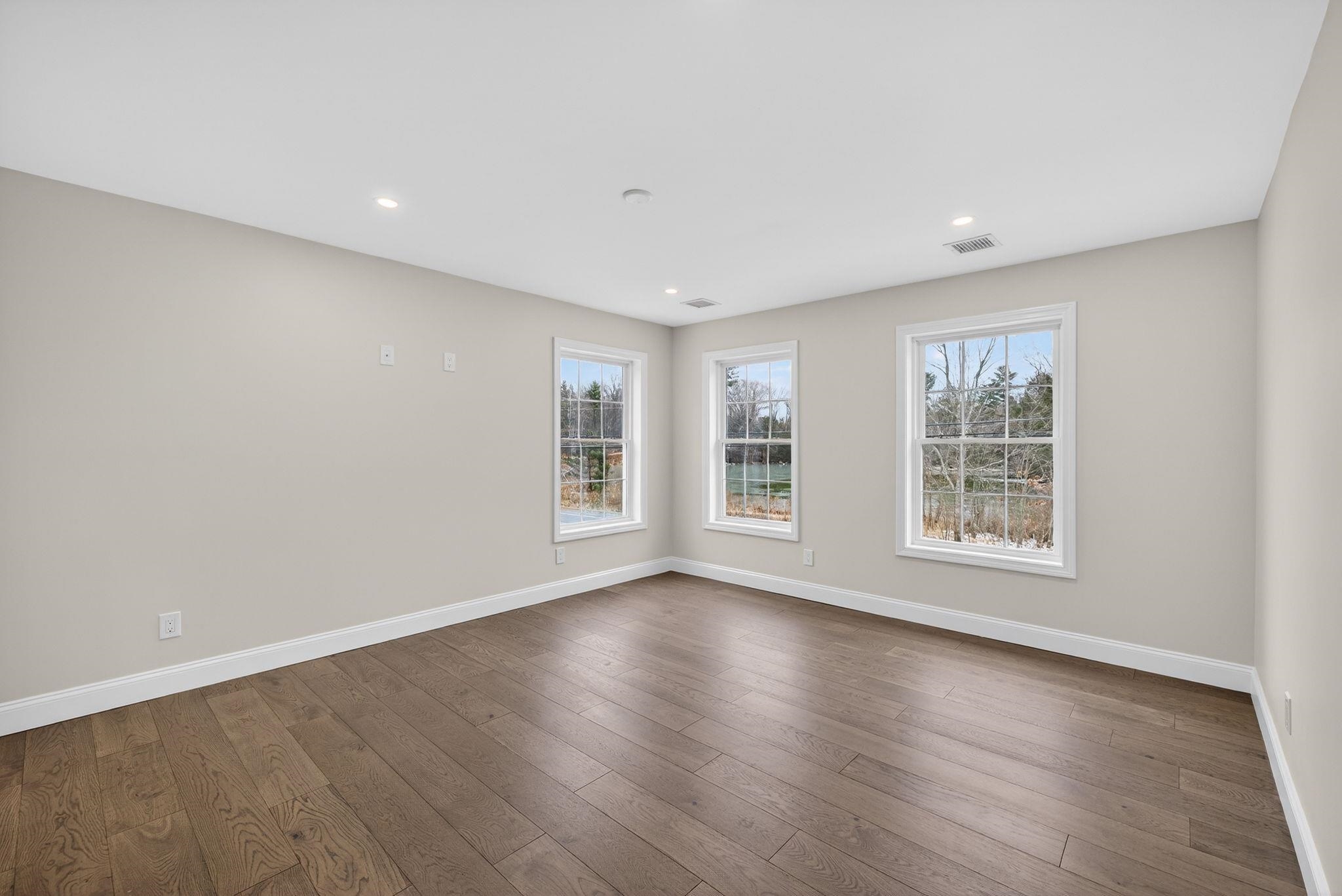 335 Raymond Road