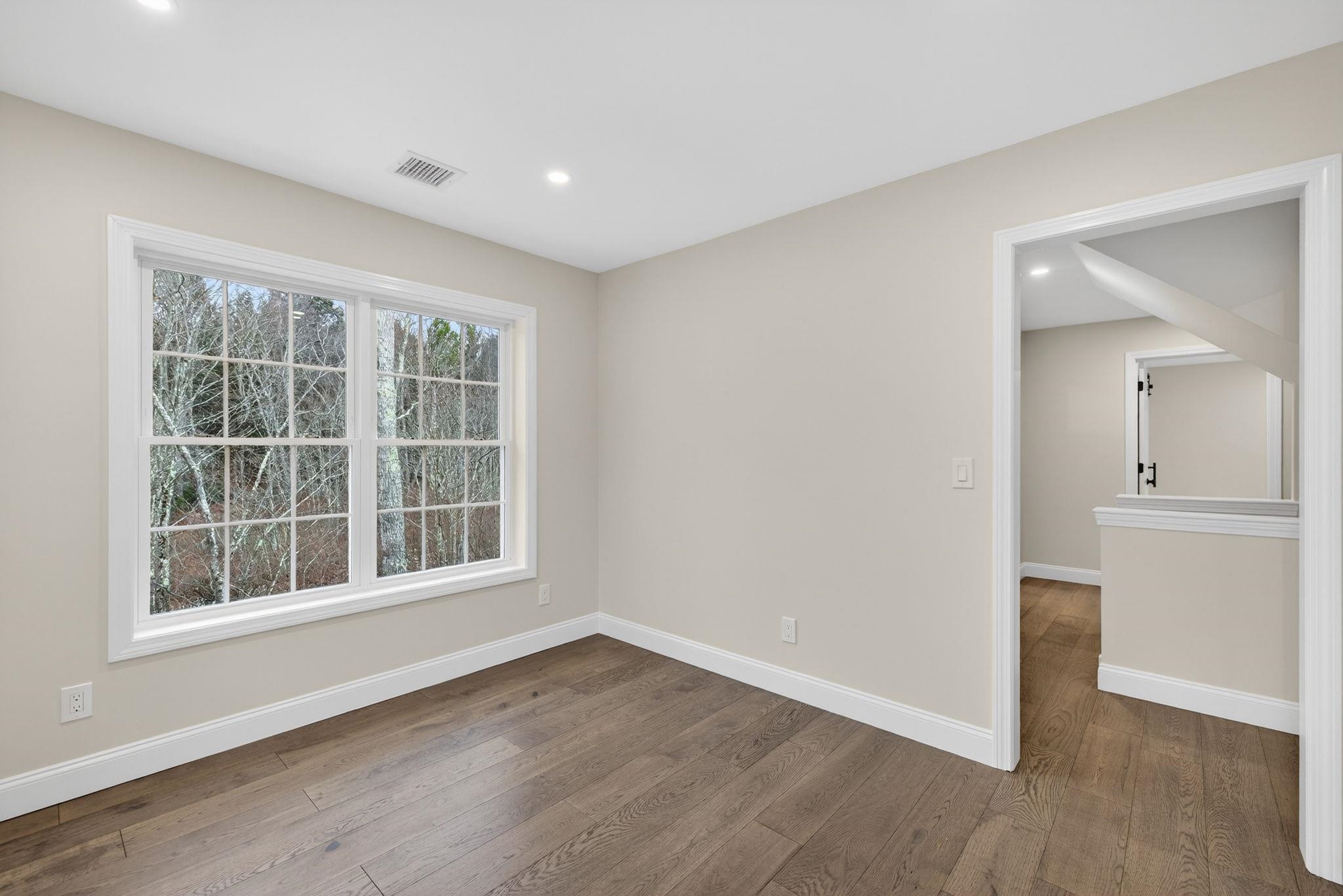 335 Raymond Road