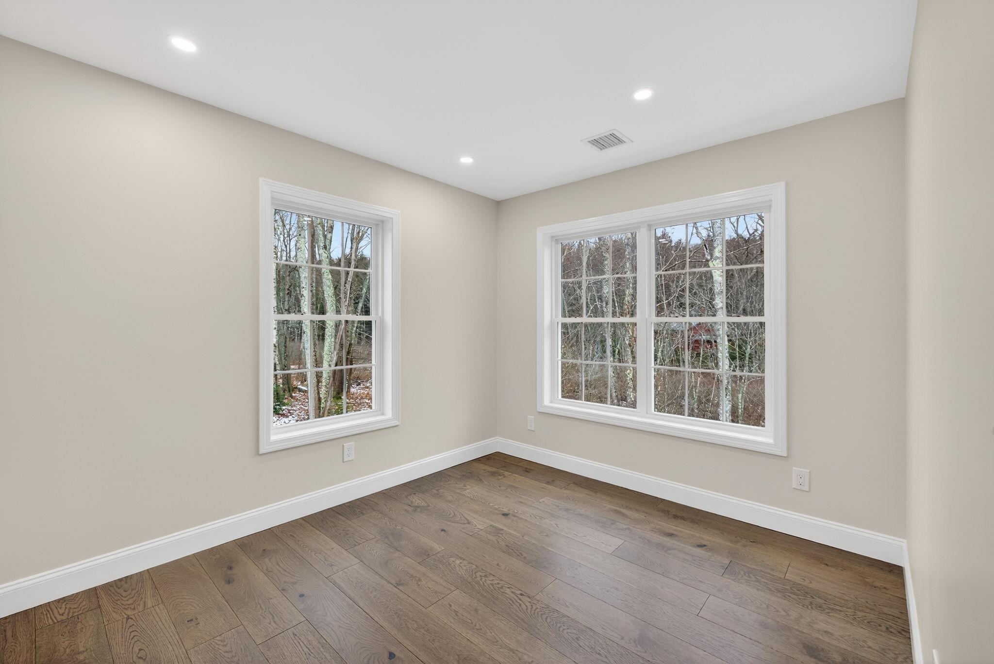 335 Raymond Road