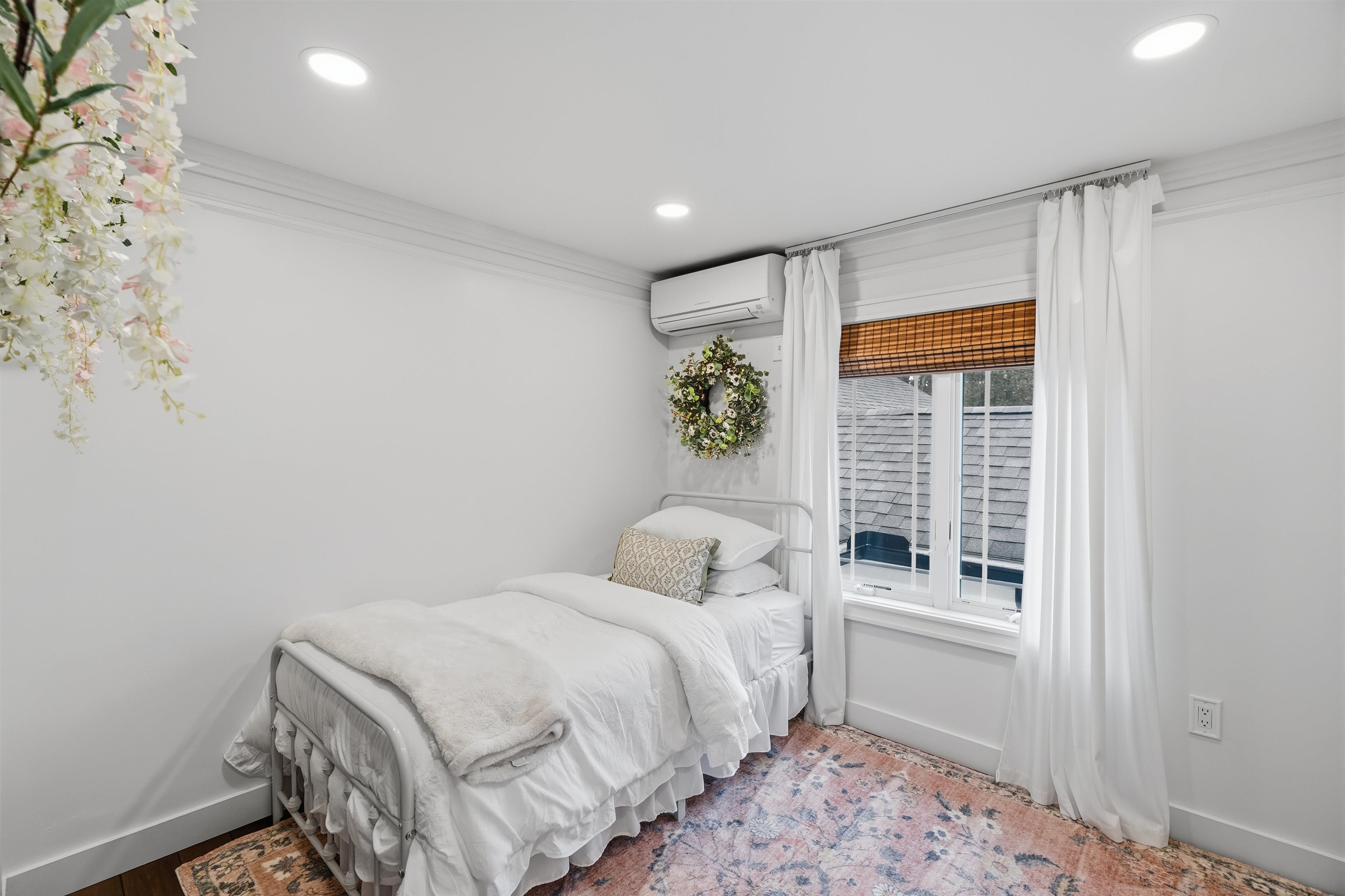 158 Pinecrest Road