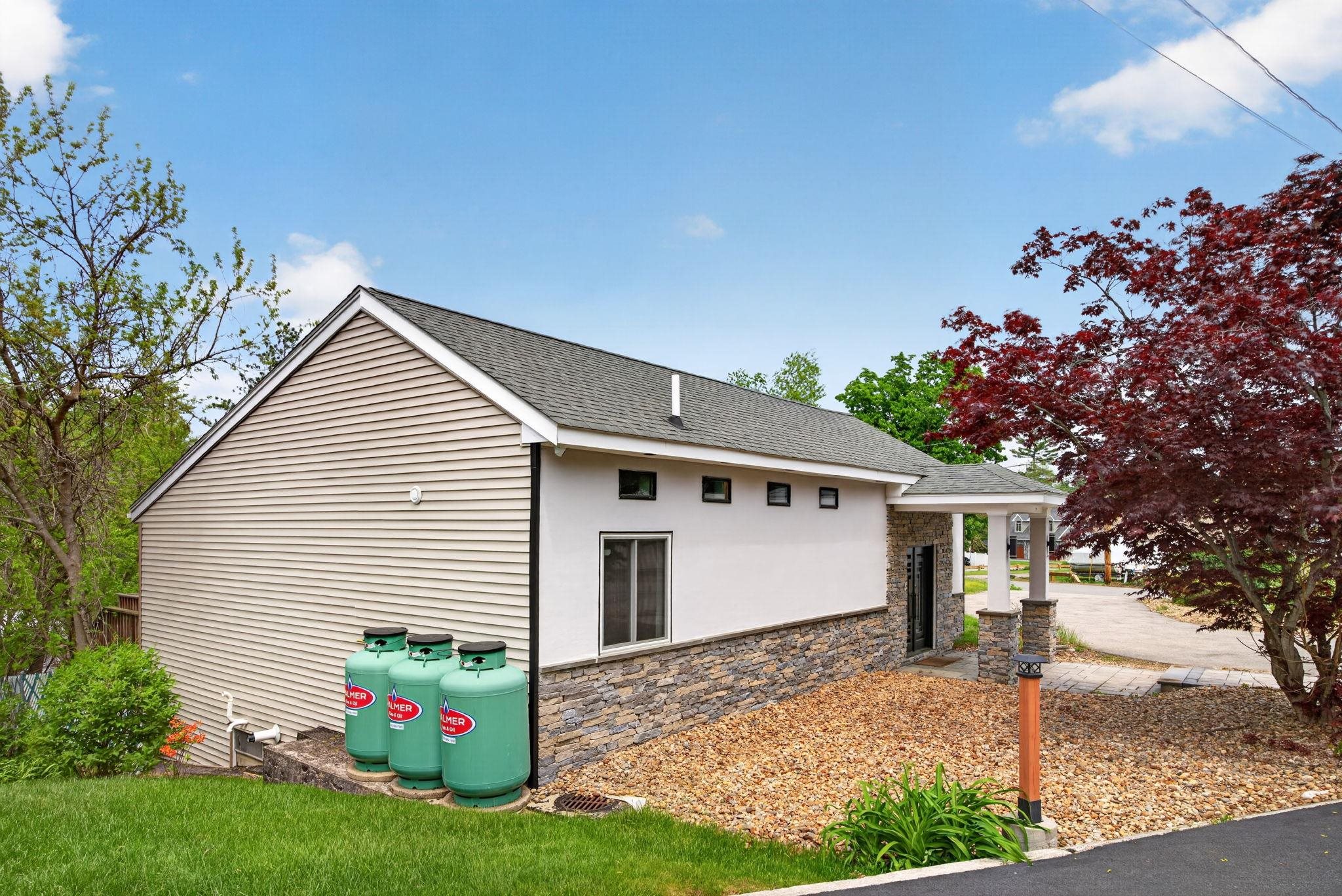 23 Cove Road
