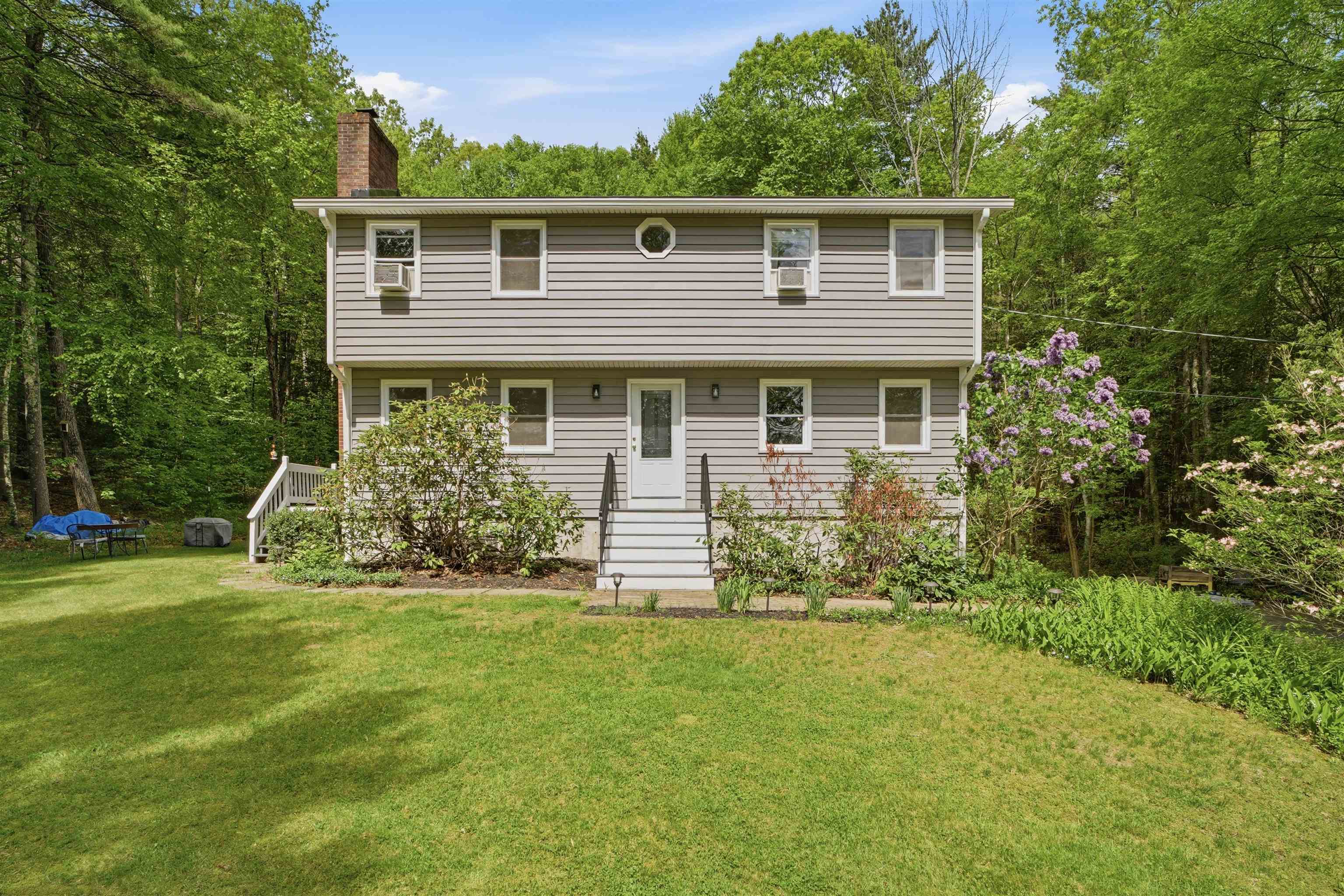 7 Hampshire Drive