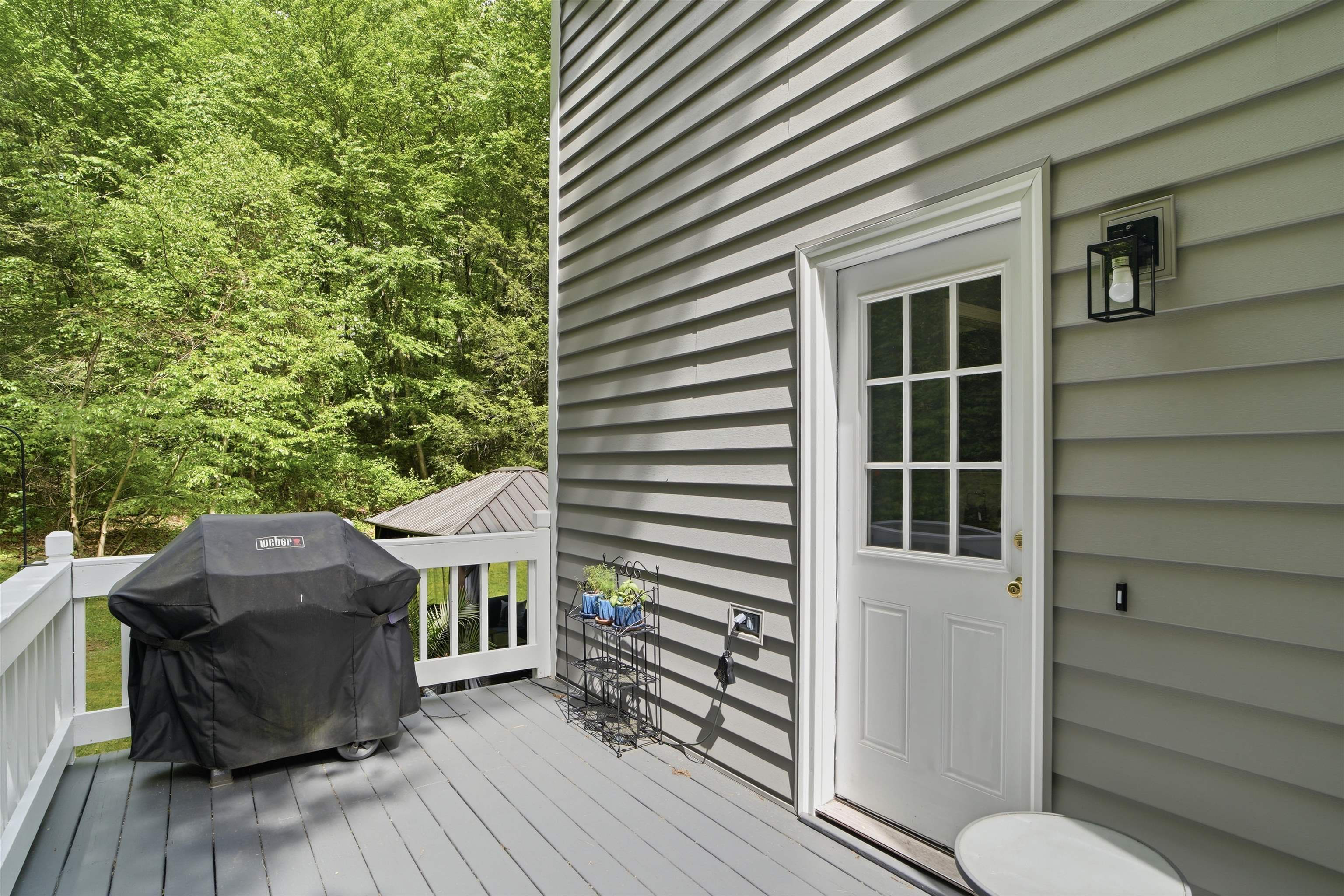 7 Hampshire Drive