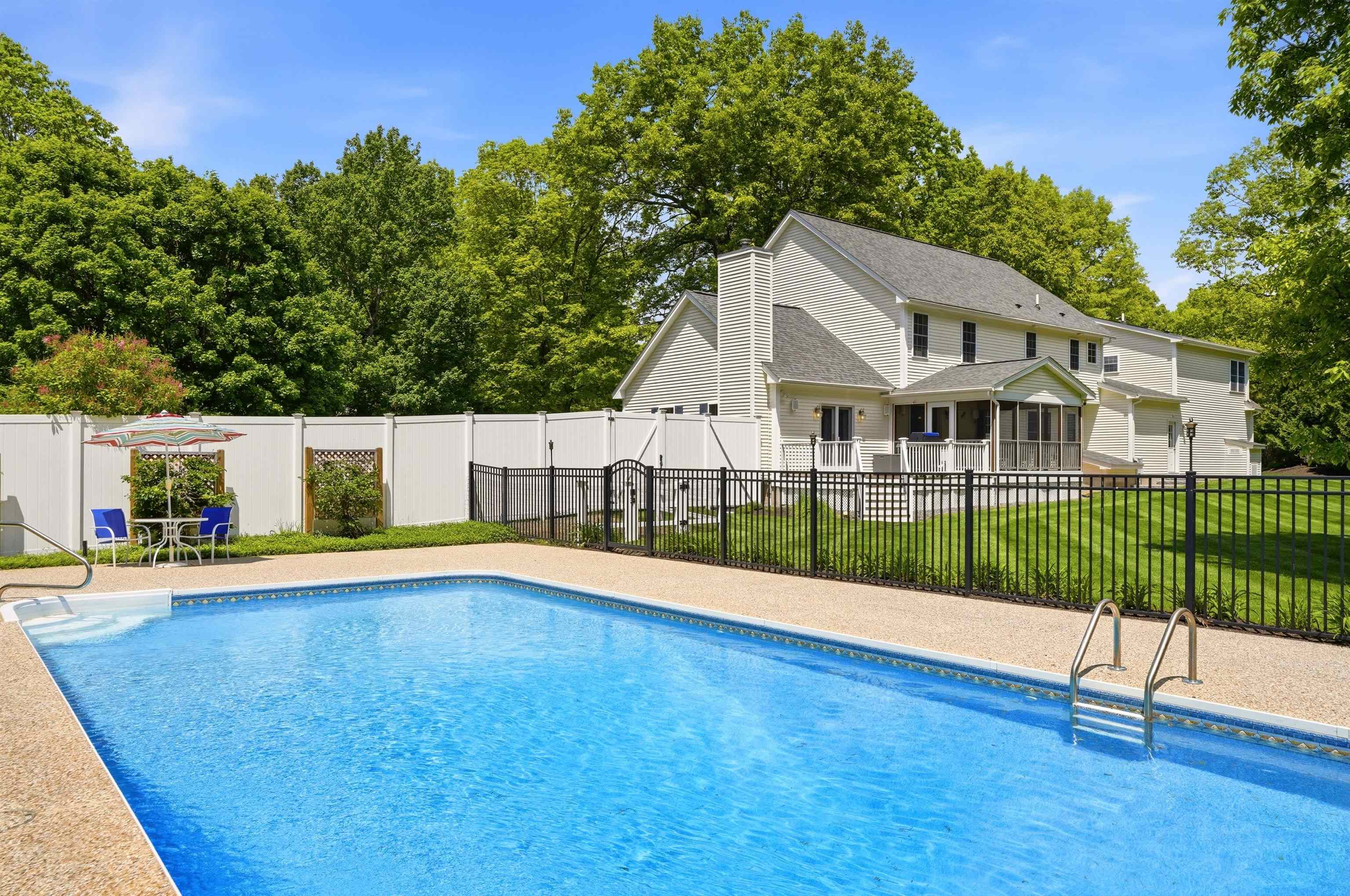 6 Klara Drive