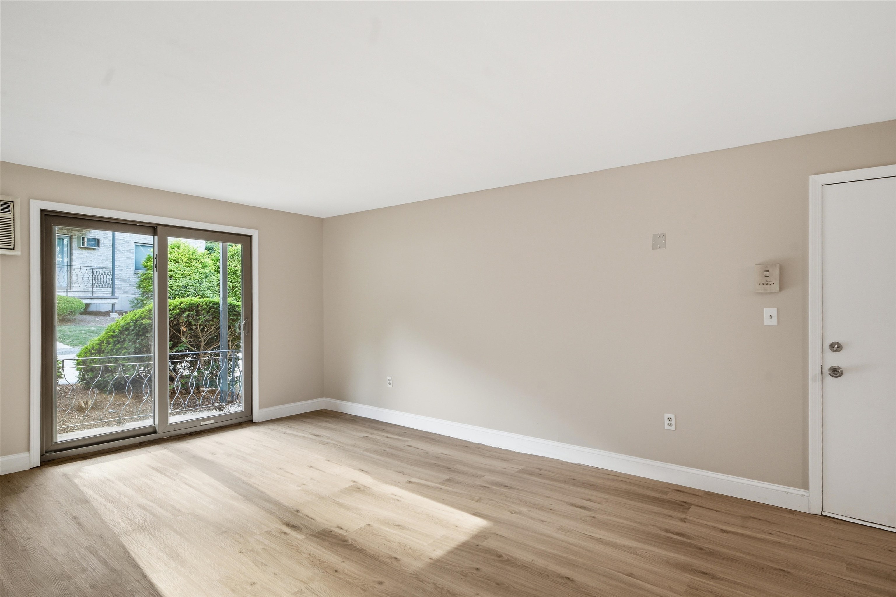 8 Strawberry Bank Road Unit: 9