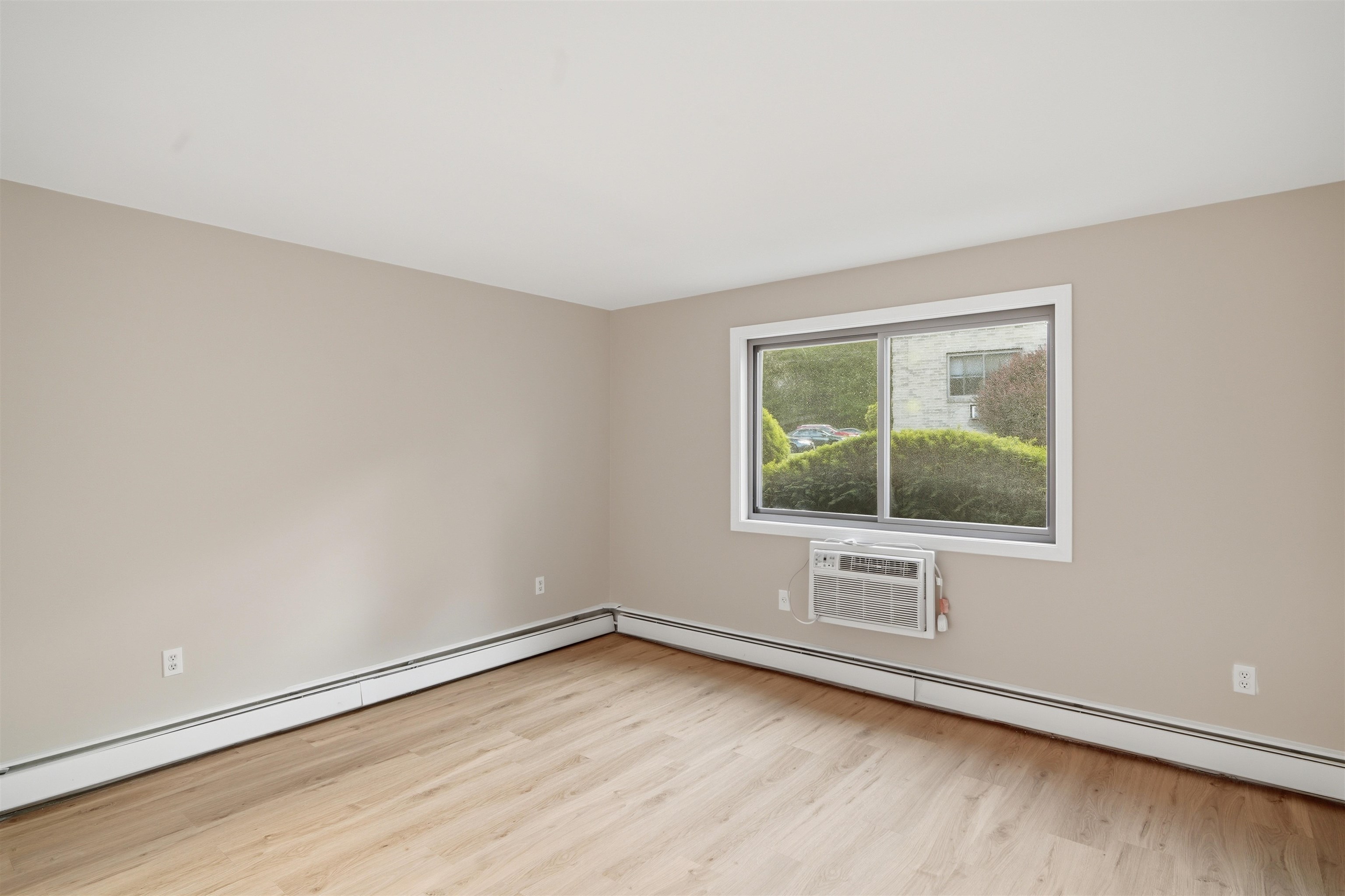 8 Strawberry Bank Road Unit: 9