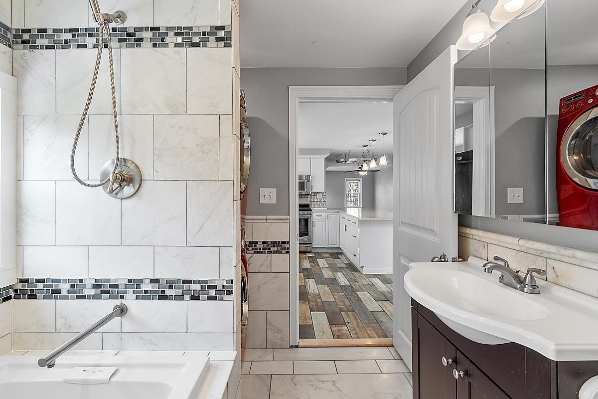 81 N Lowell Road Unit: 2