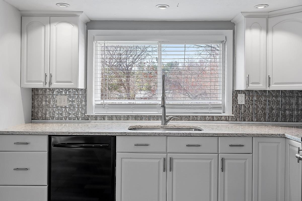 81 N Lowell Road Unit: 2