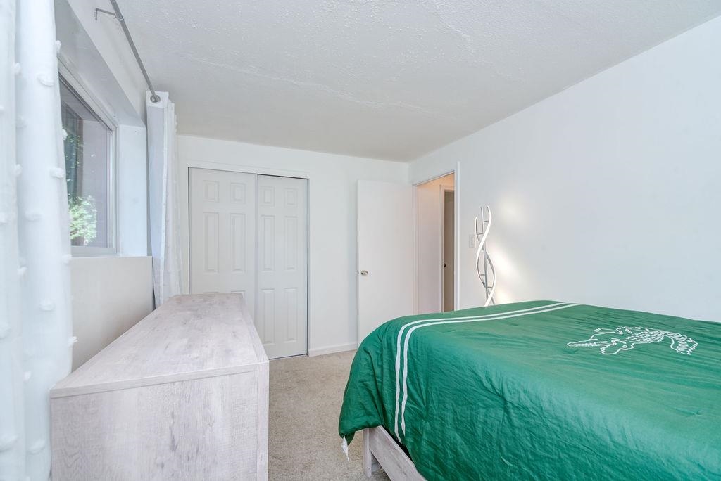 5 Lancelot Court Unit: 2