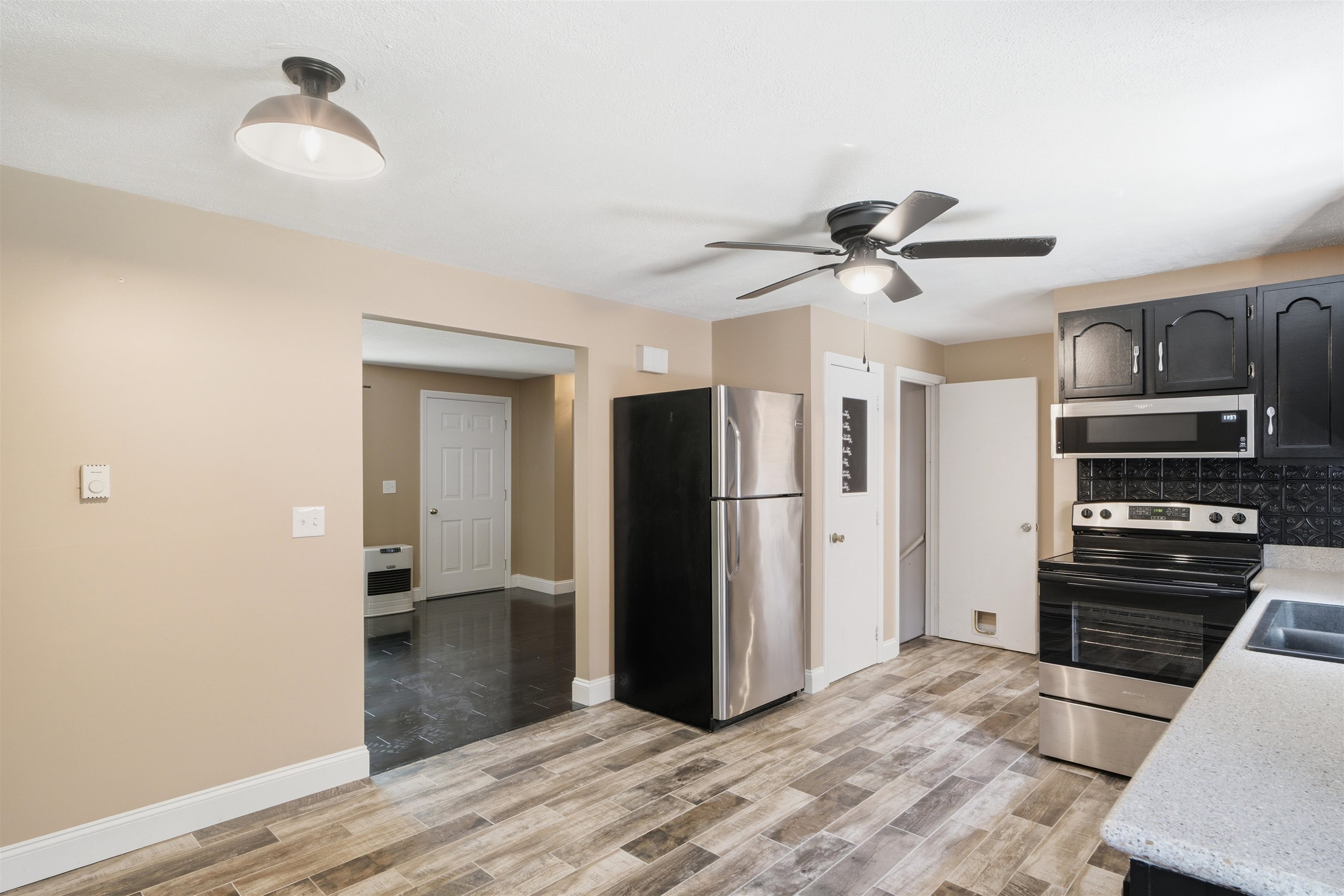 9 Midridge Circle