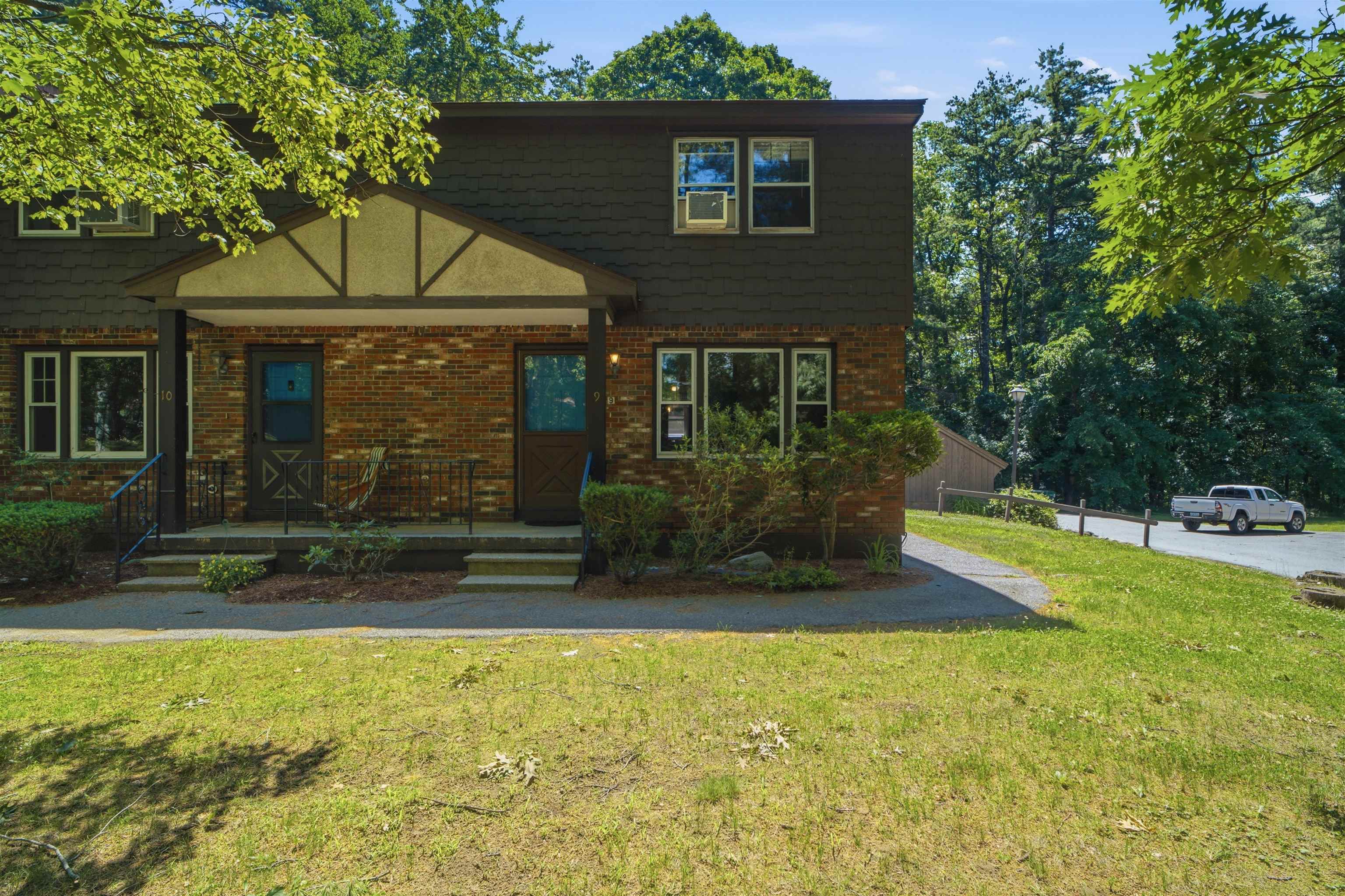 9 Midridge Circle
