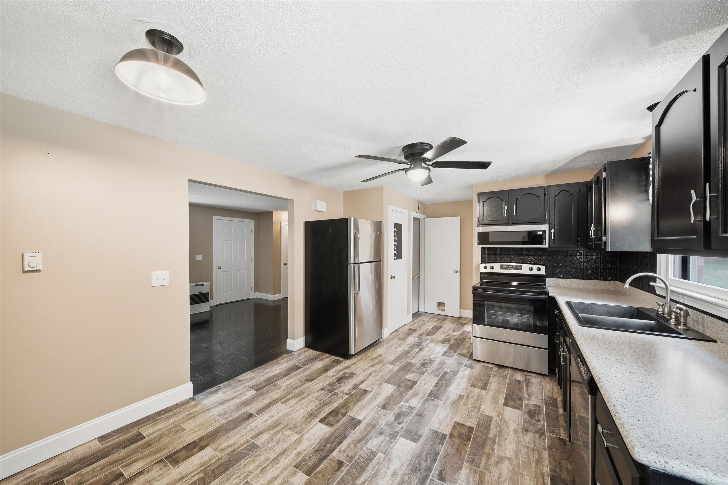 9 Midridge Circle